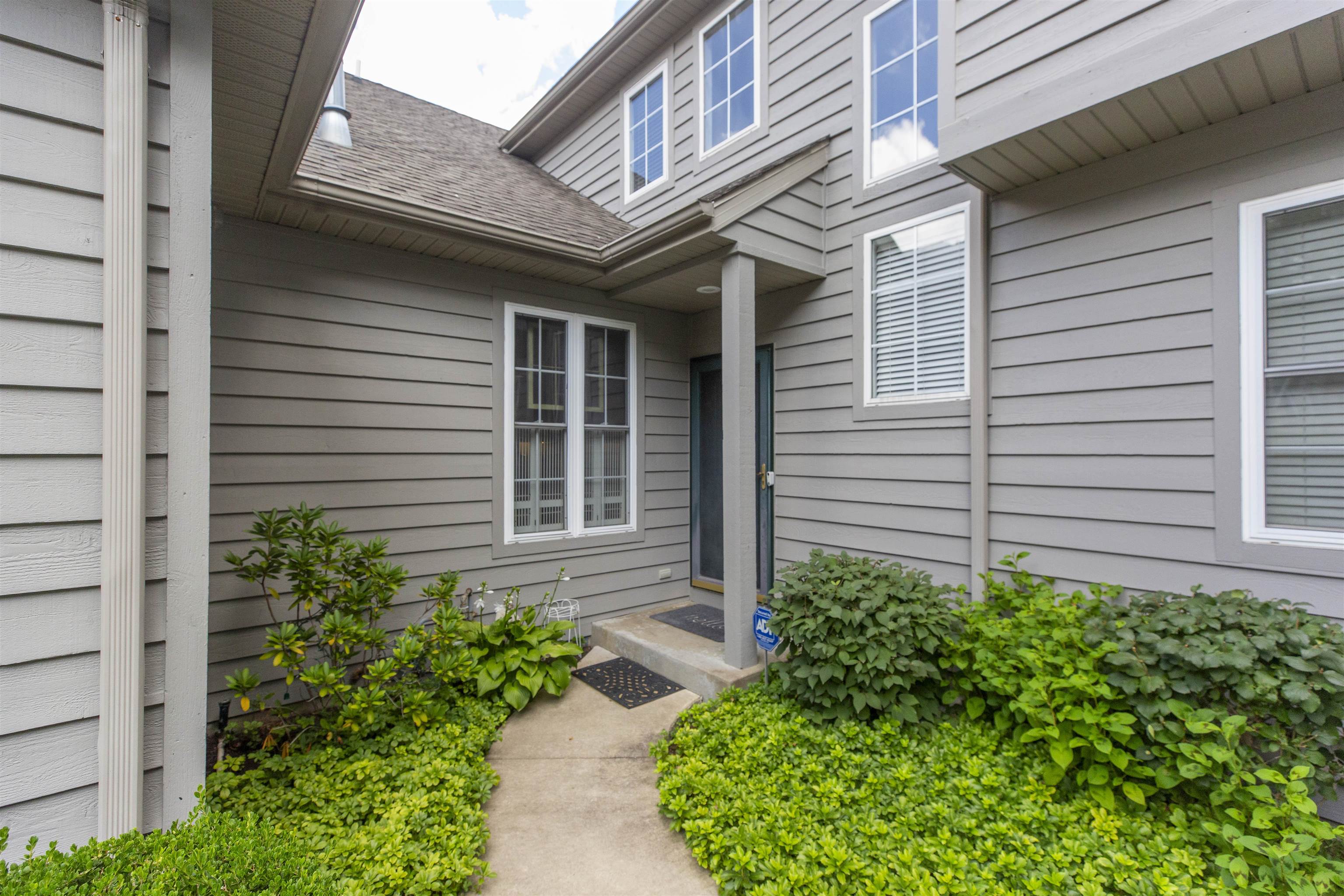 1307 Lake Stream Court