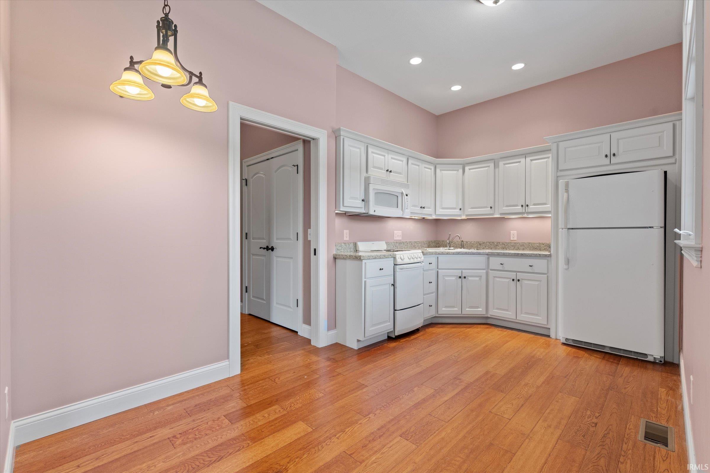 51625 Meadow Pointe Court