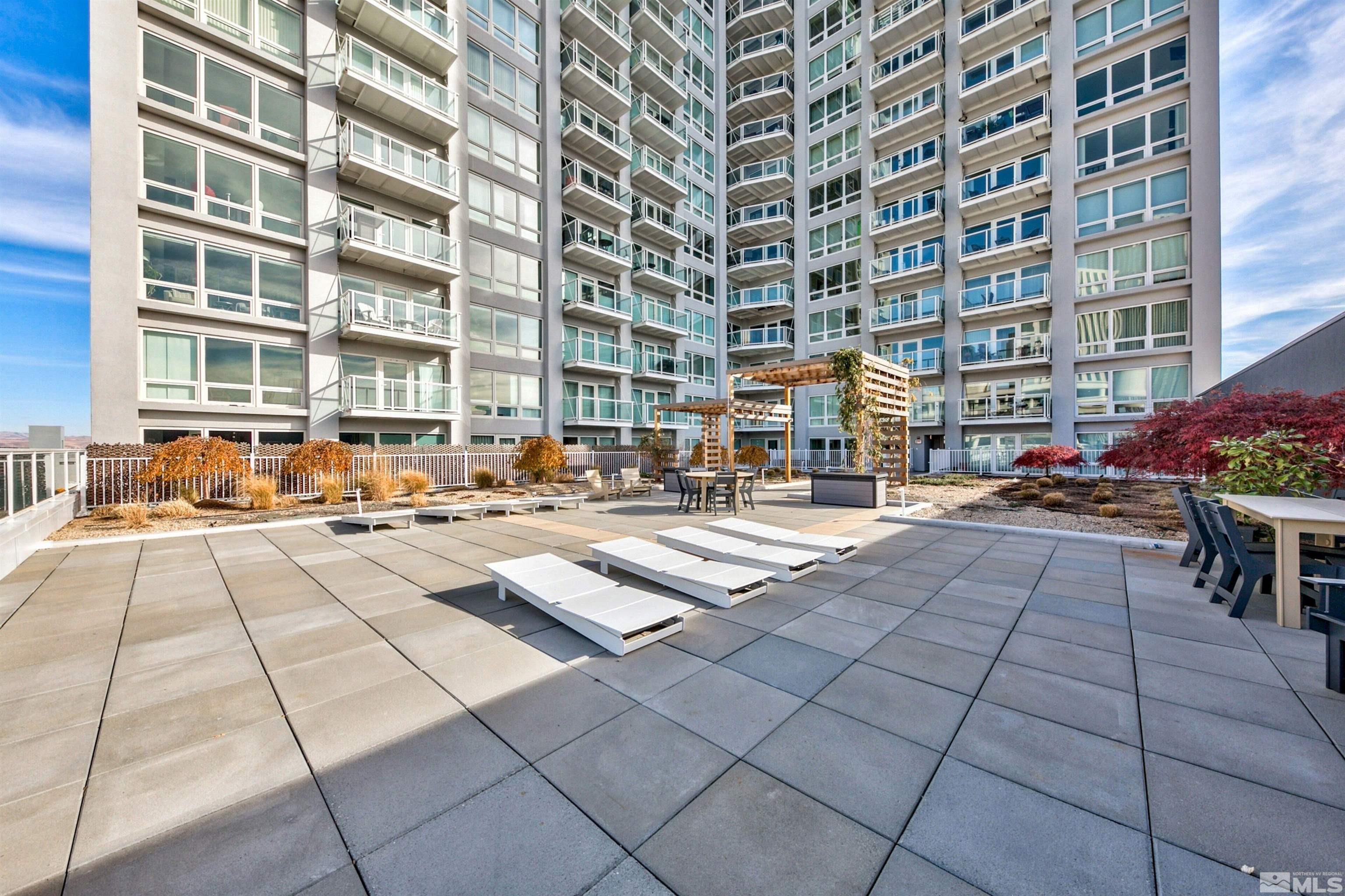 255 N Sierra Street Unit: 312