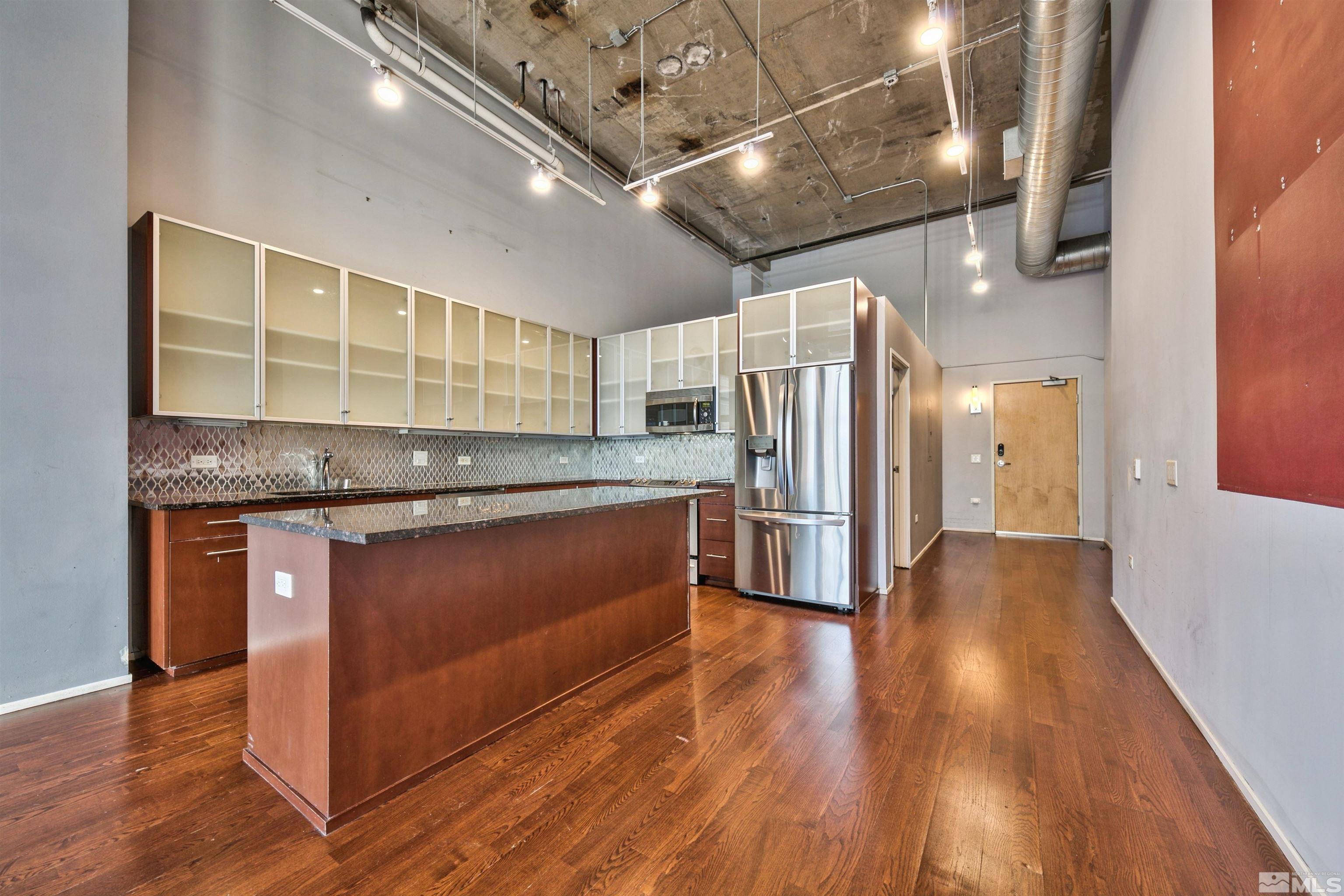 255 N Sierra Street Unit: 312