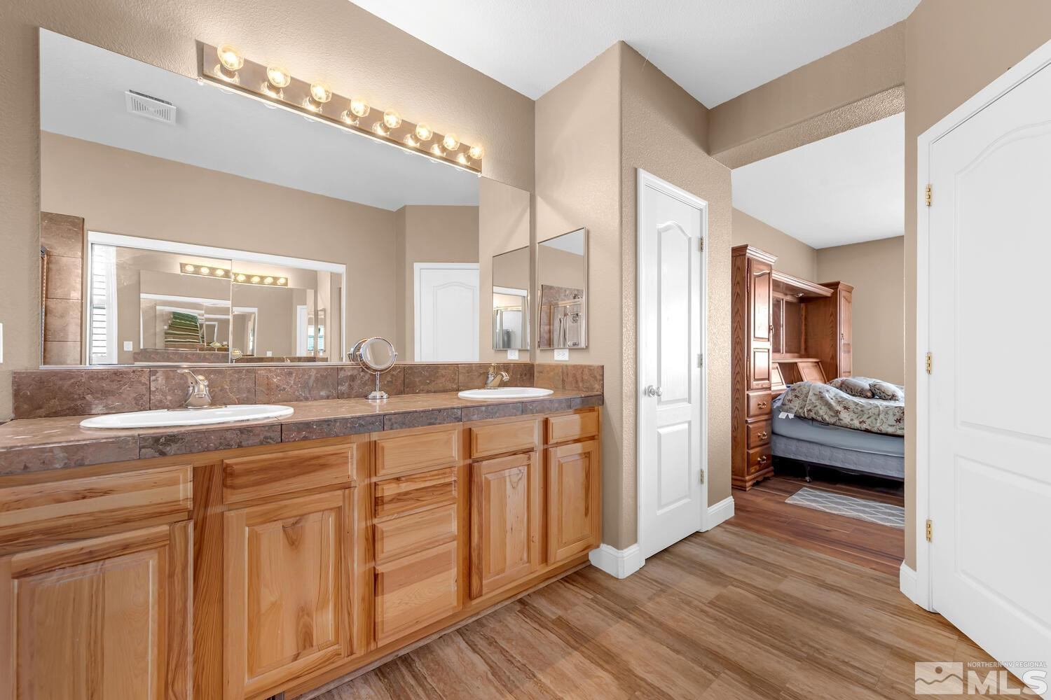 5885 Lone Horse Drive