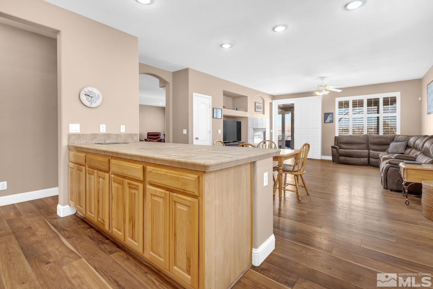 5885 Lone Horse Drive