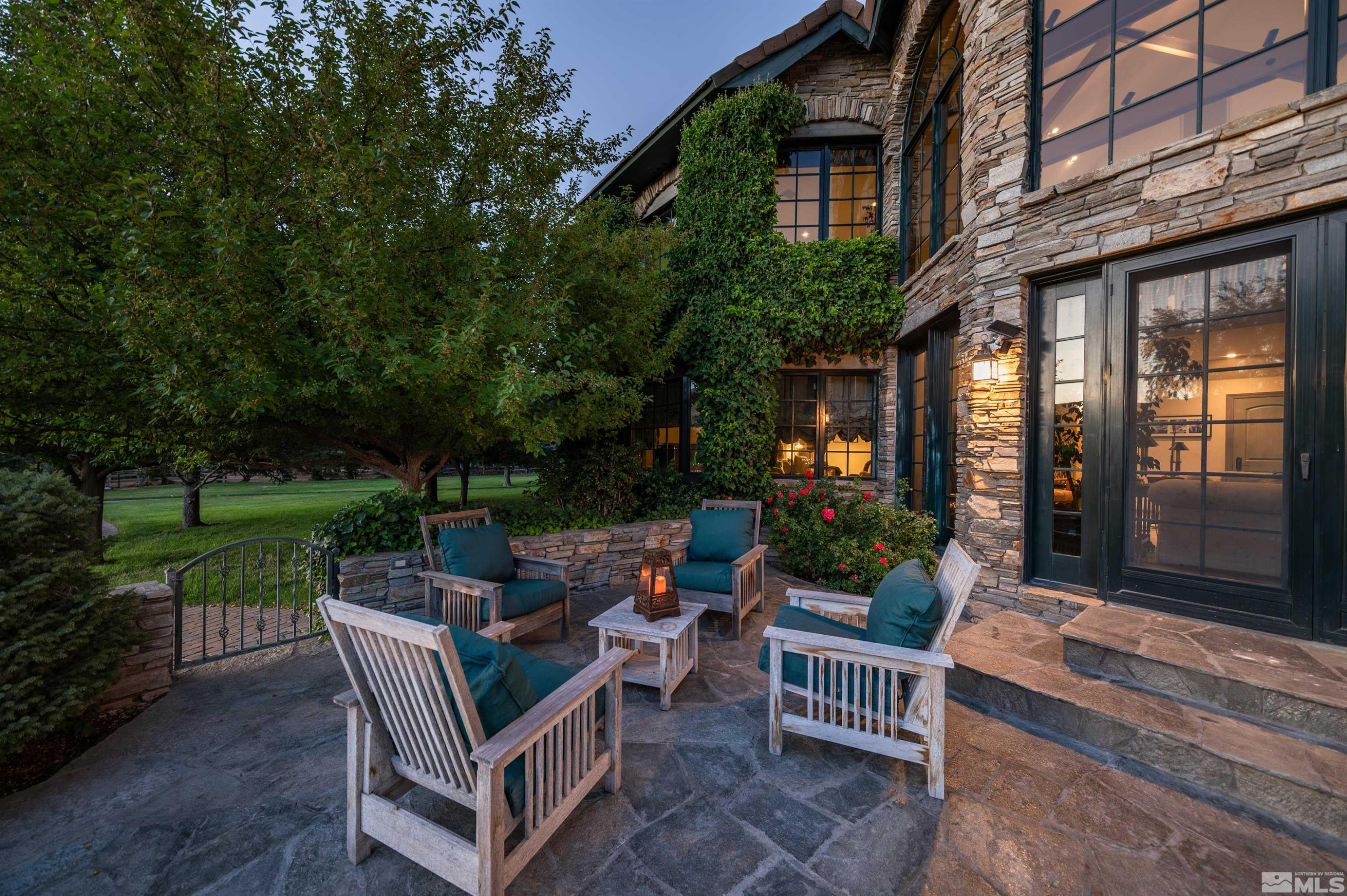 1185 Paddock Lane