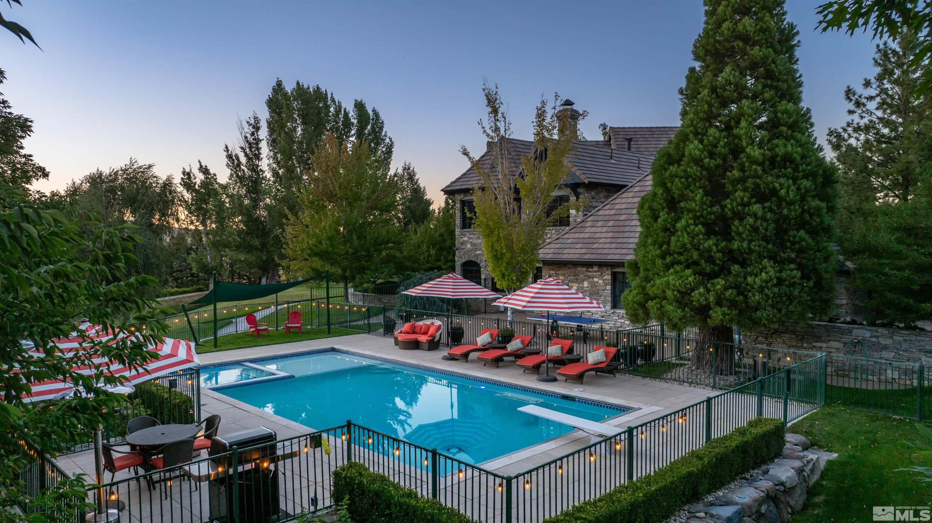 1185 Paddock Lane