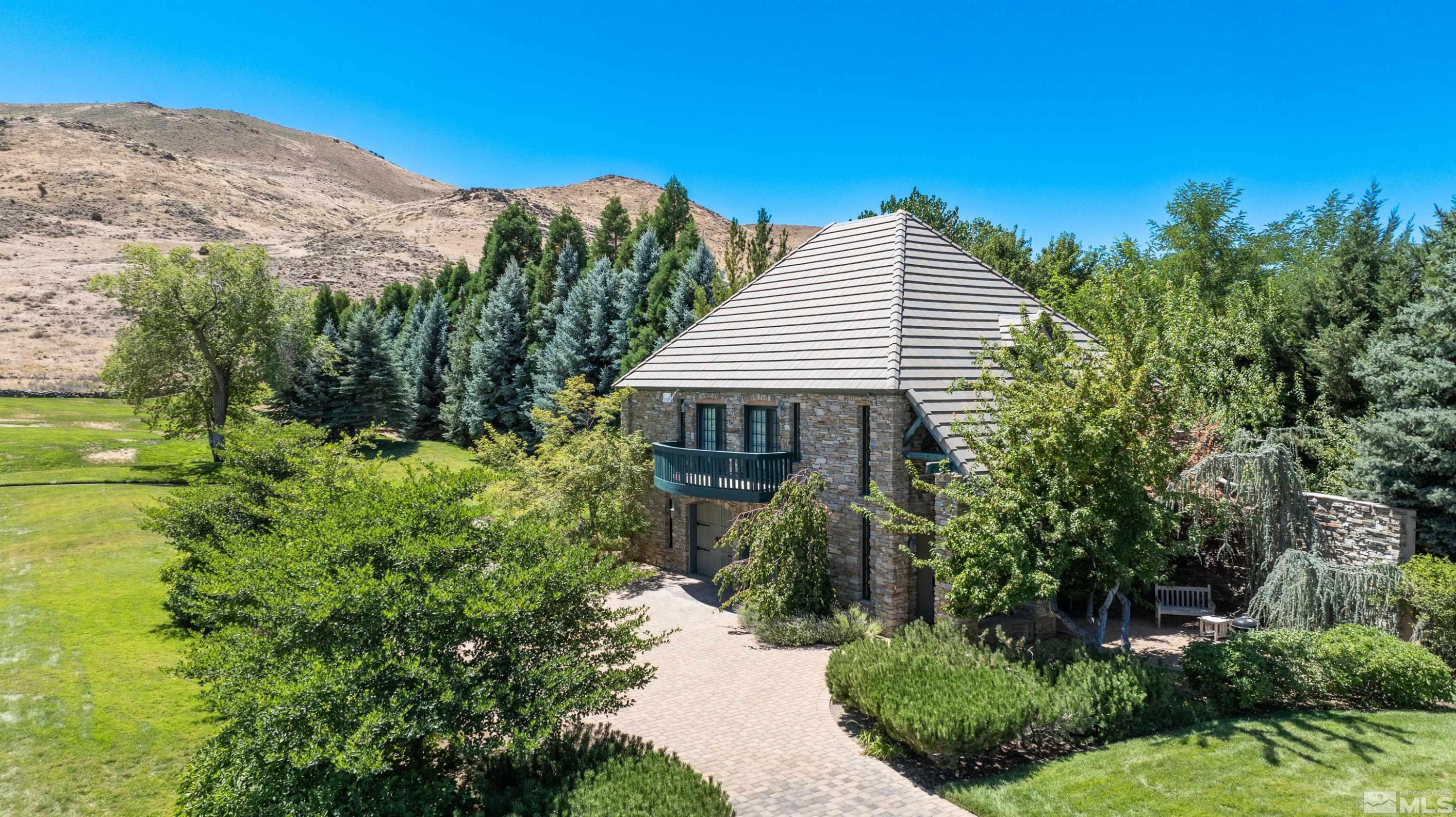 1185 Paddock Lane