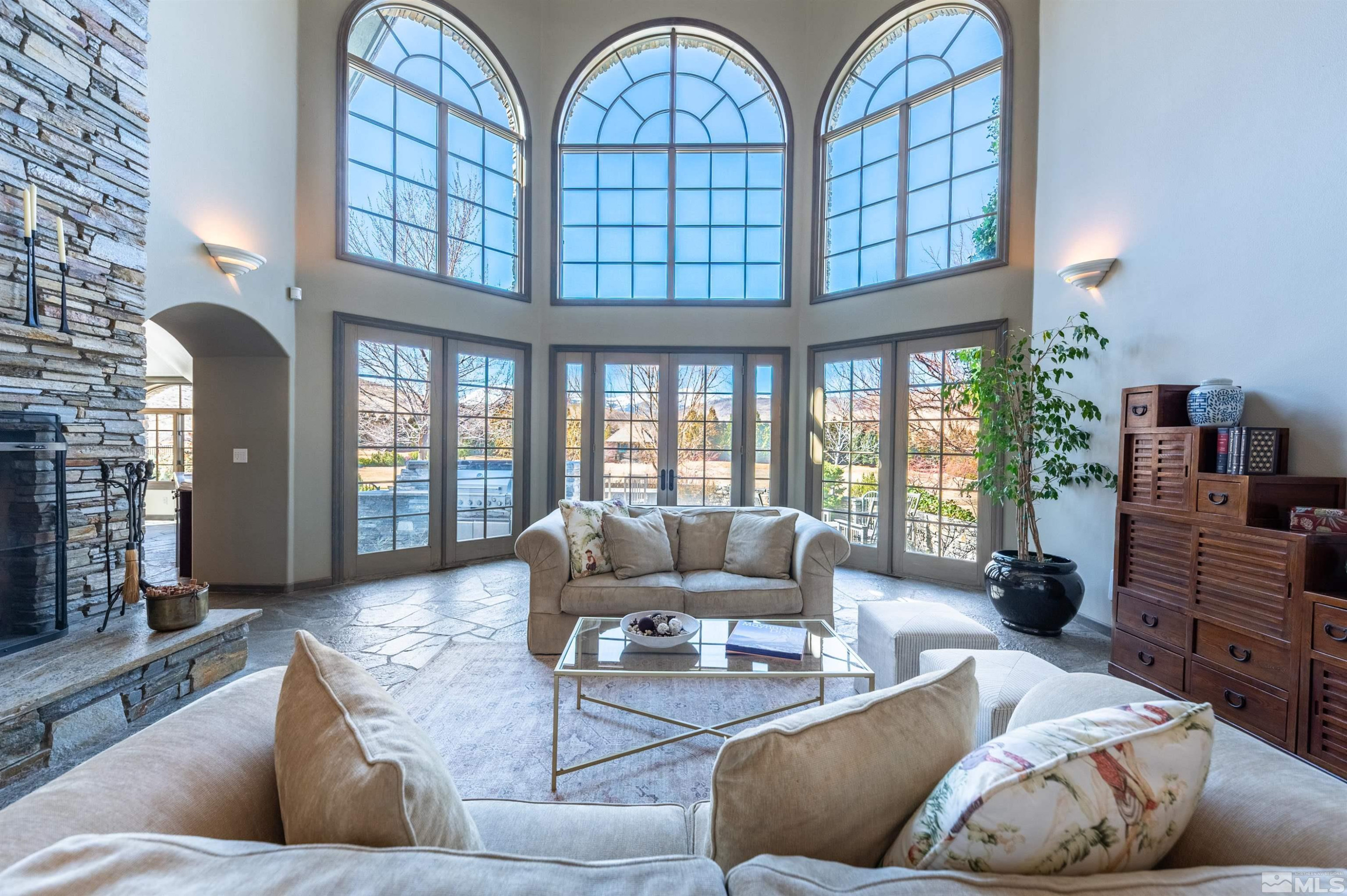 1185 Paddock Lane