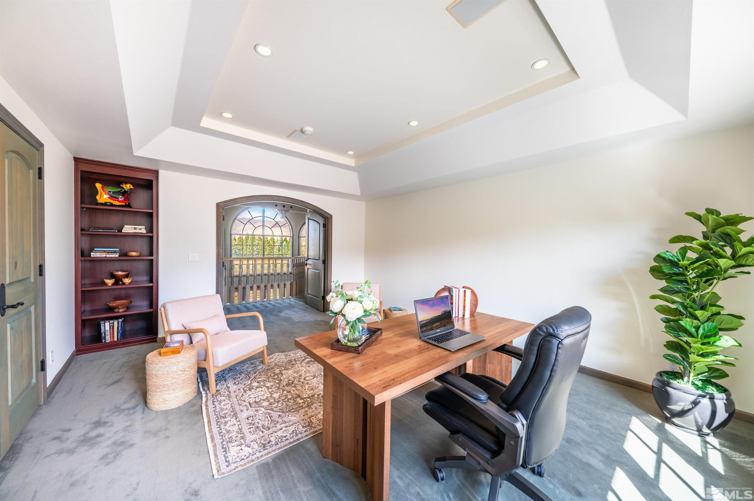 1185 Paddock Lane