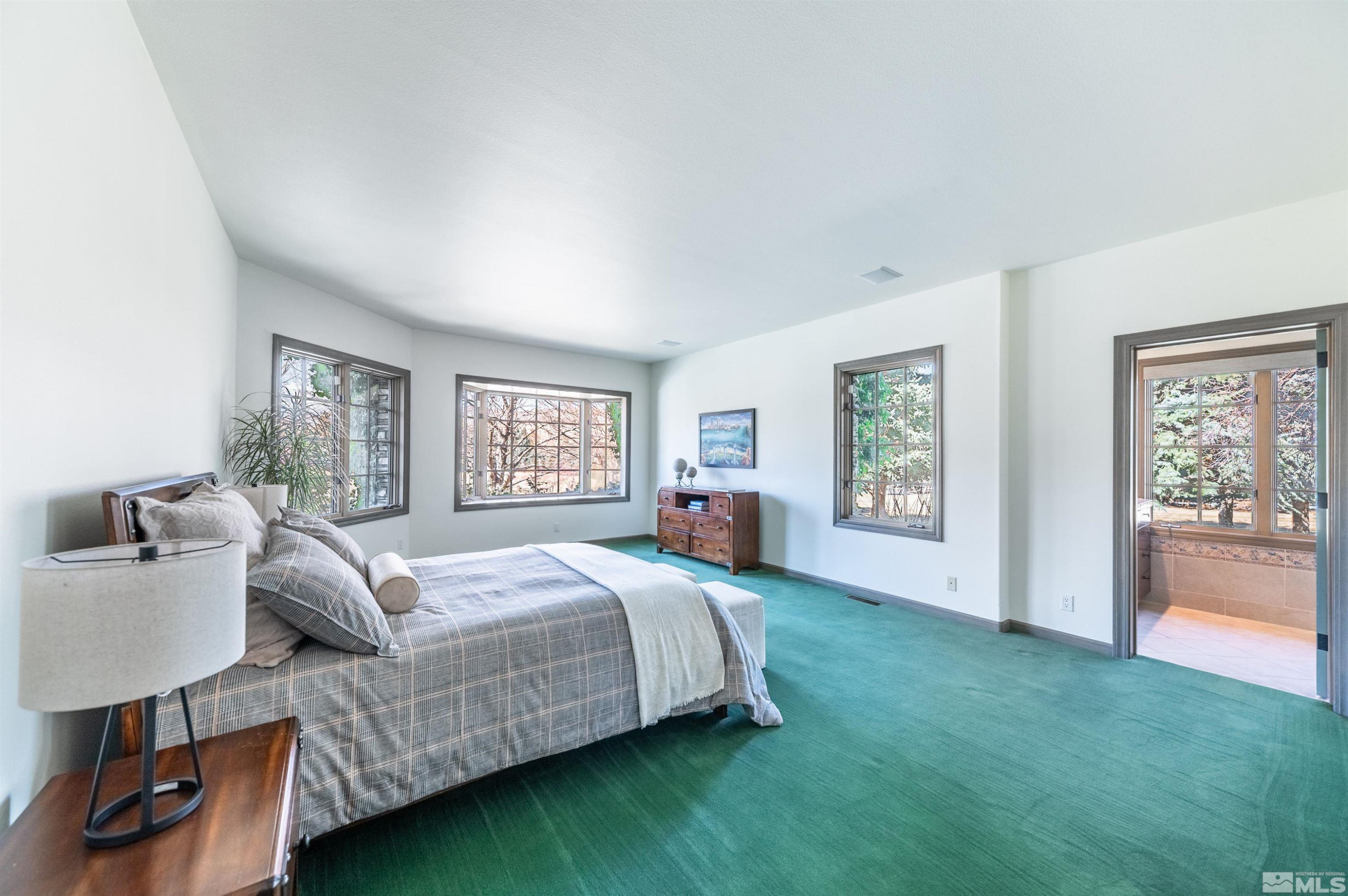 1185 Paddock Lane