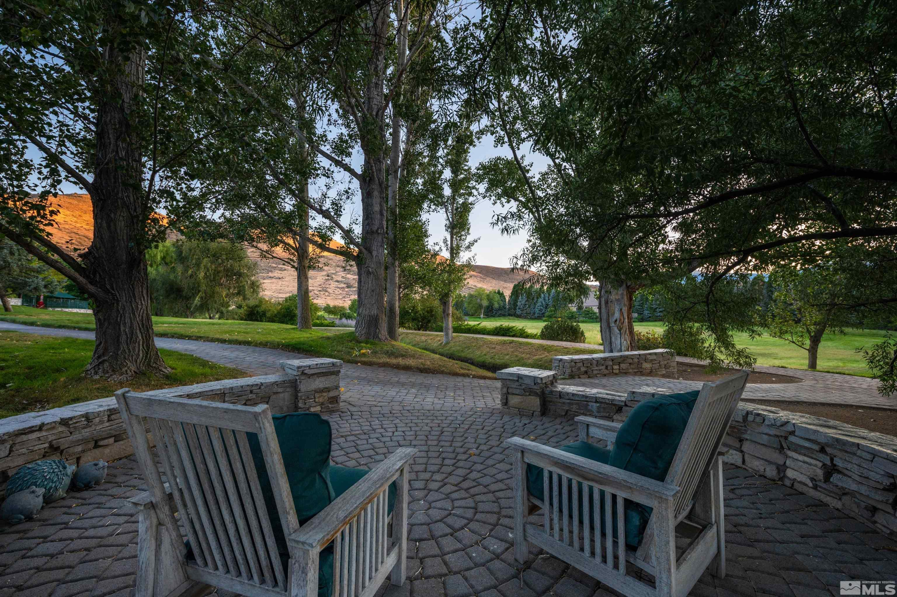 1185 Paddock Lane