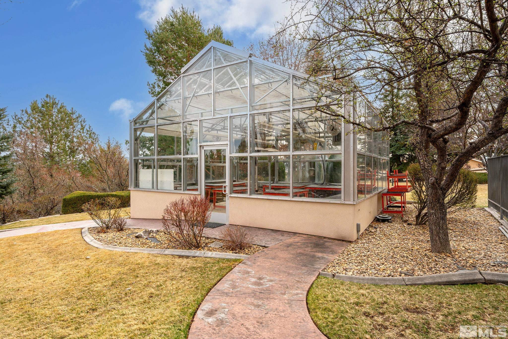 2185 Kinney Lane