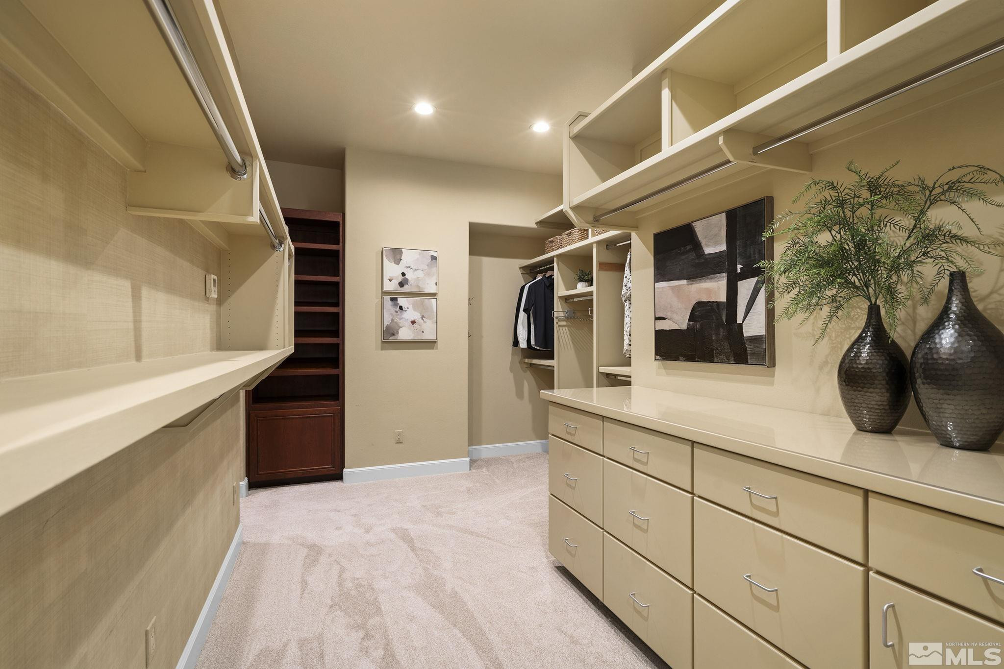 2185 Kinney Lane