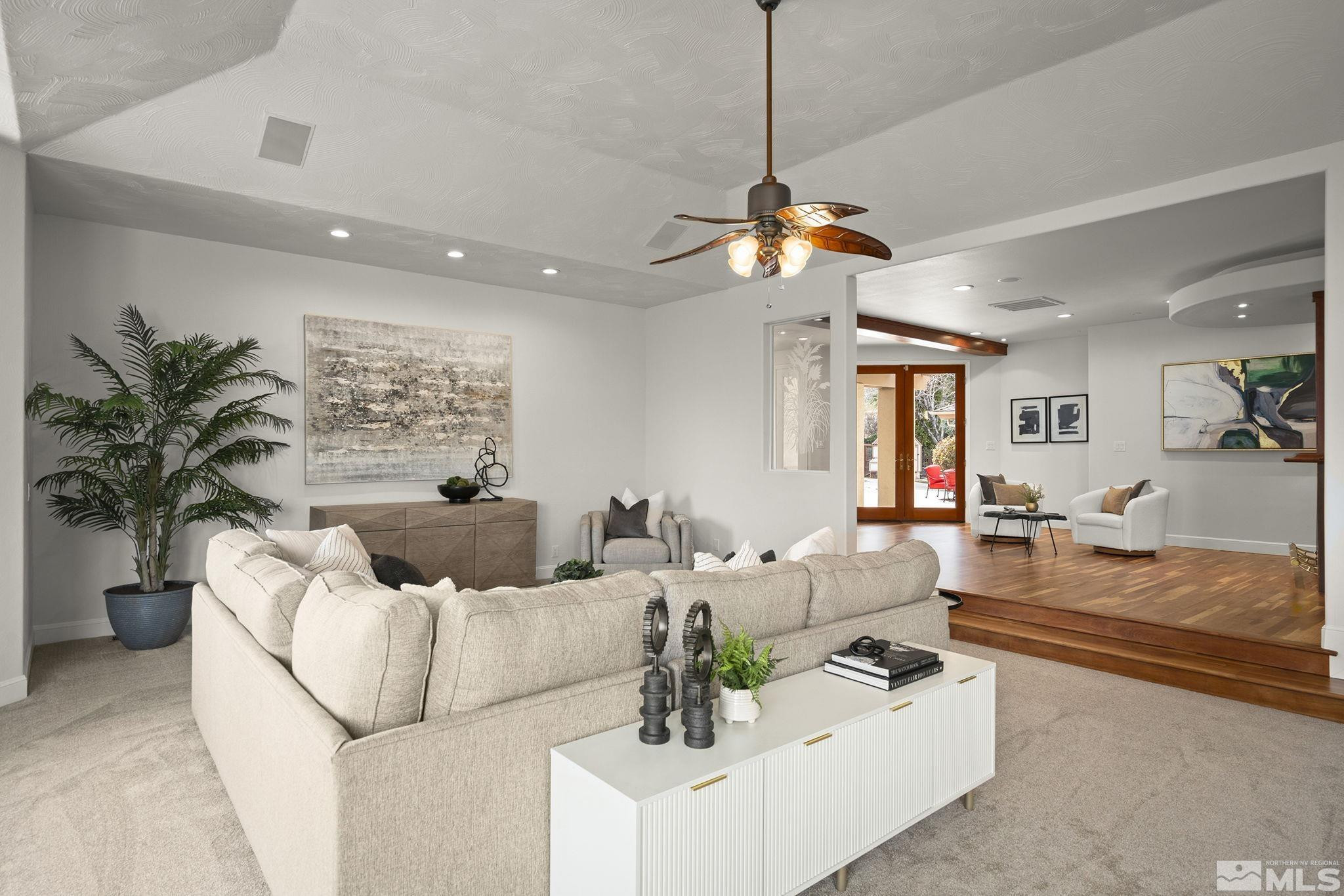 2185 Kinney Lane
