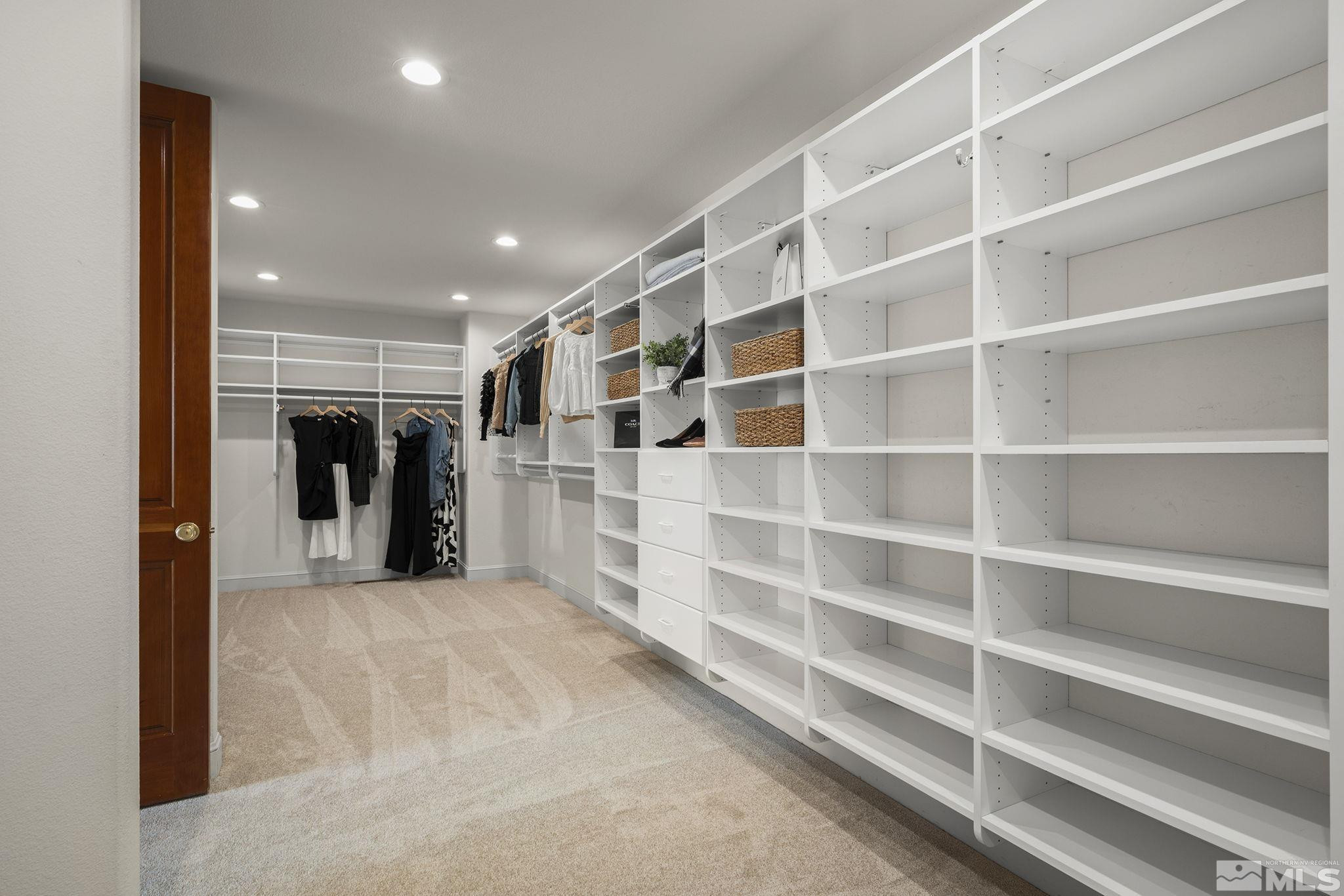 2185 Kinney Lane