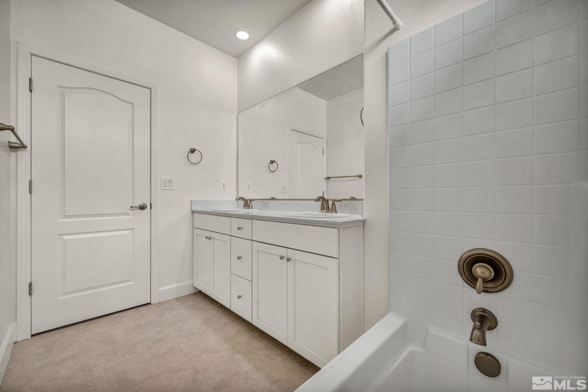 6170 Farm House Court