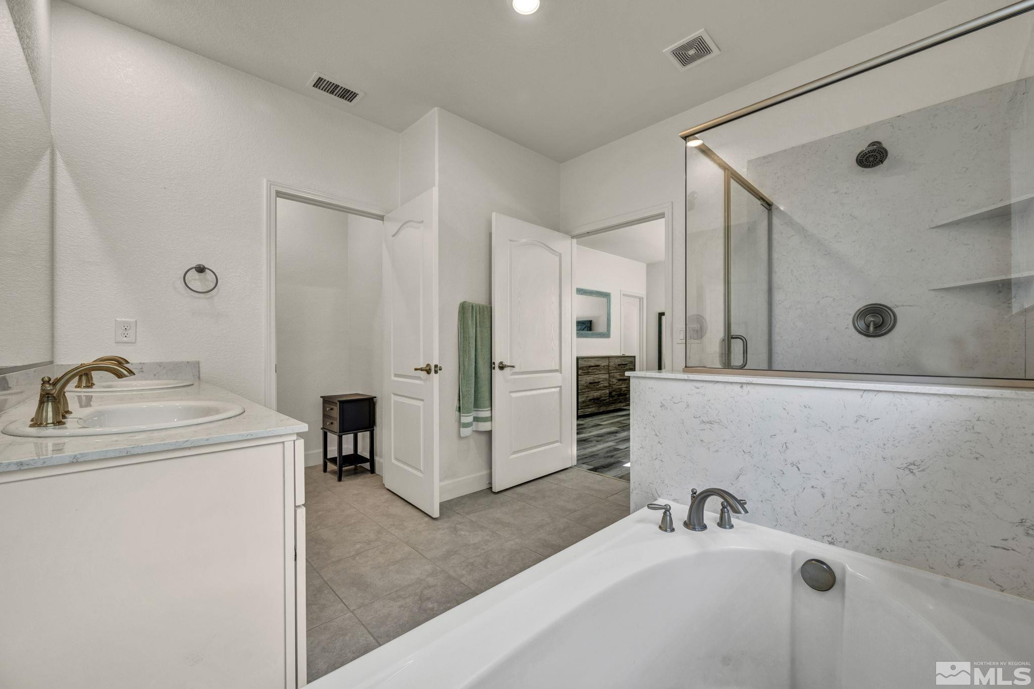 6170 Farm House Court