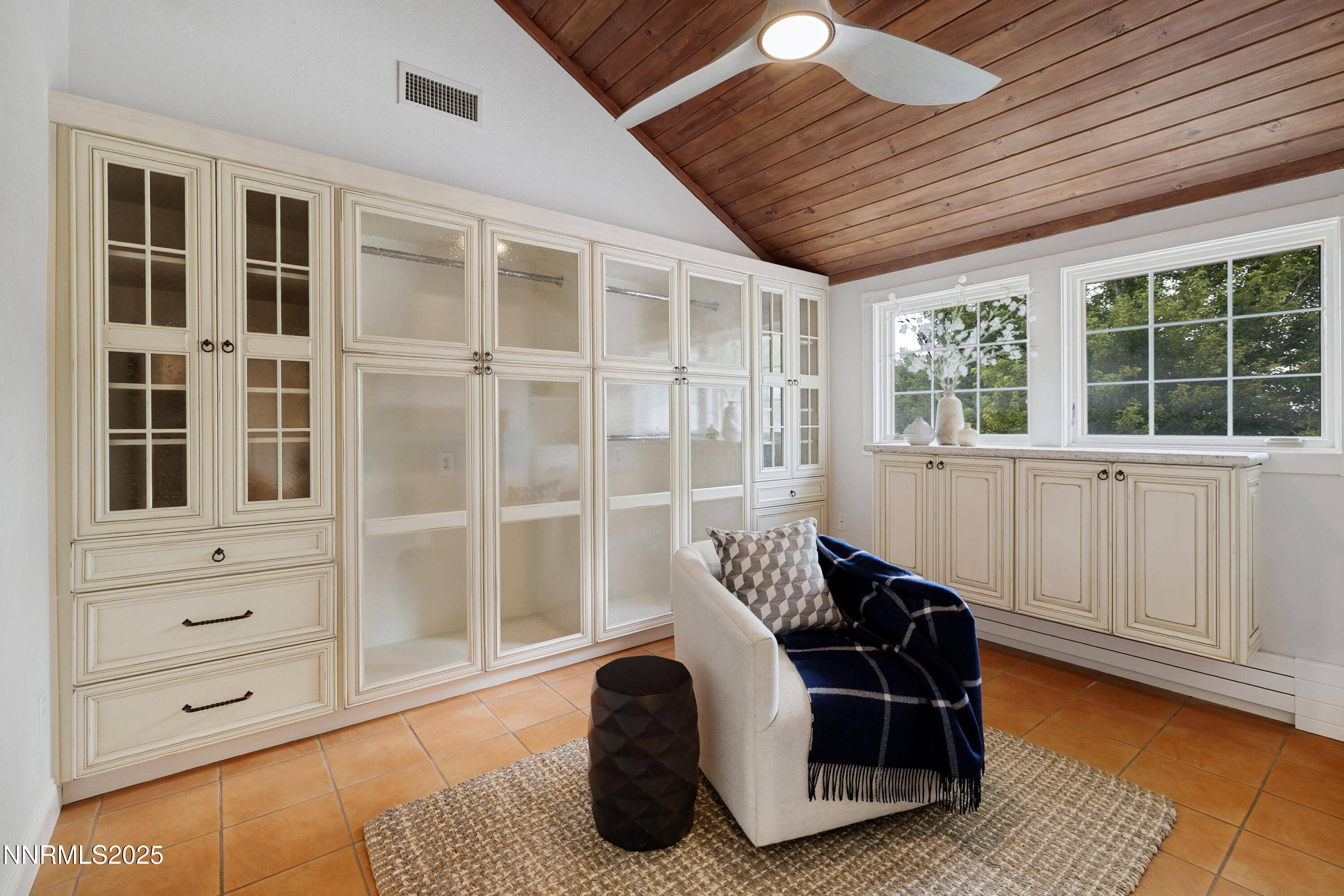 2230 Del Monte Lane