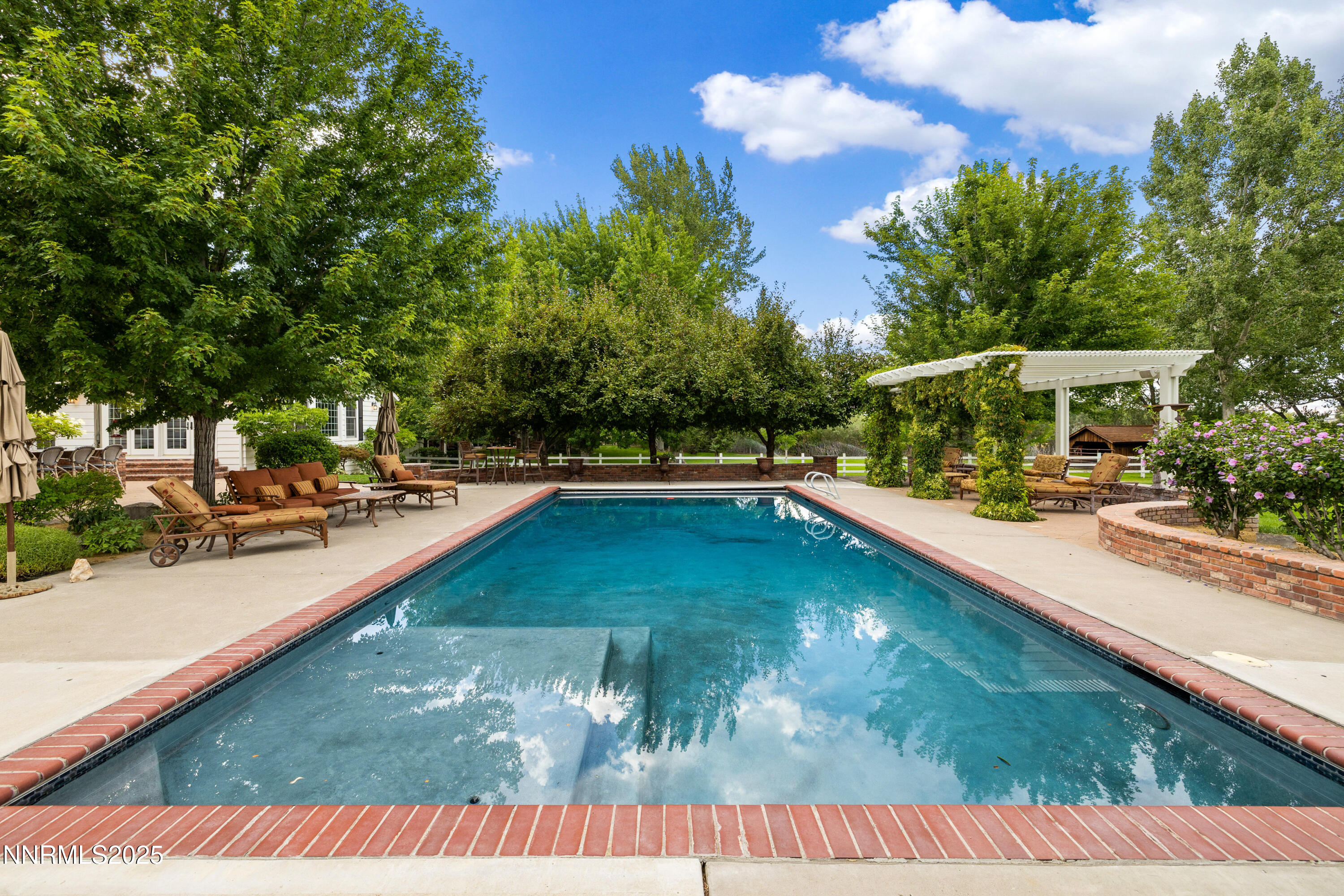 2230 Del Monte Lane