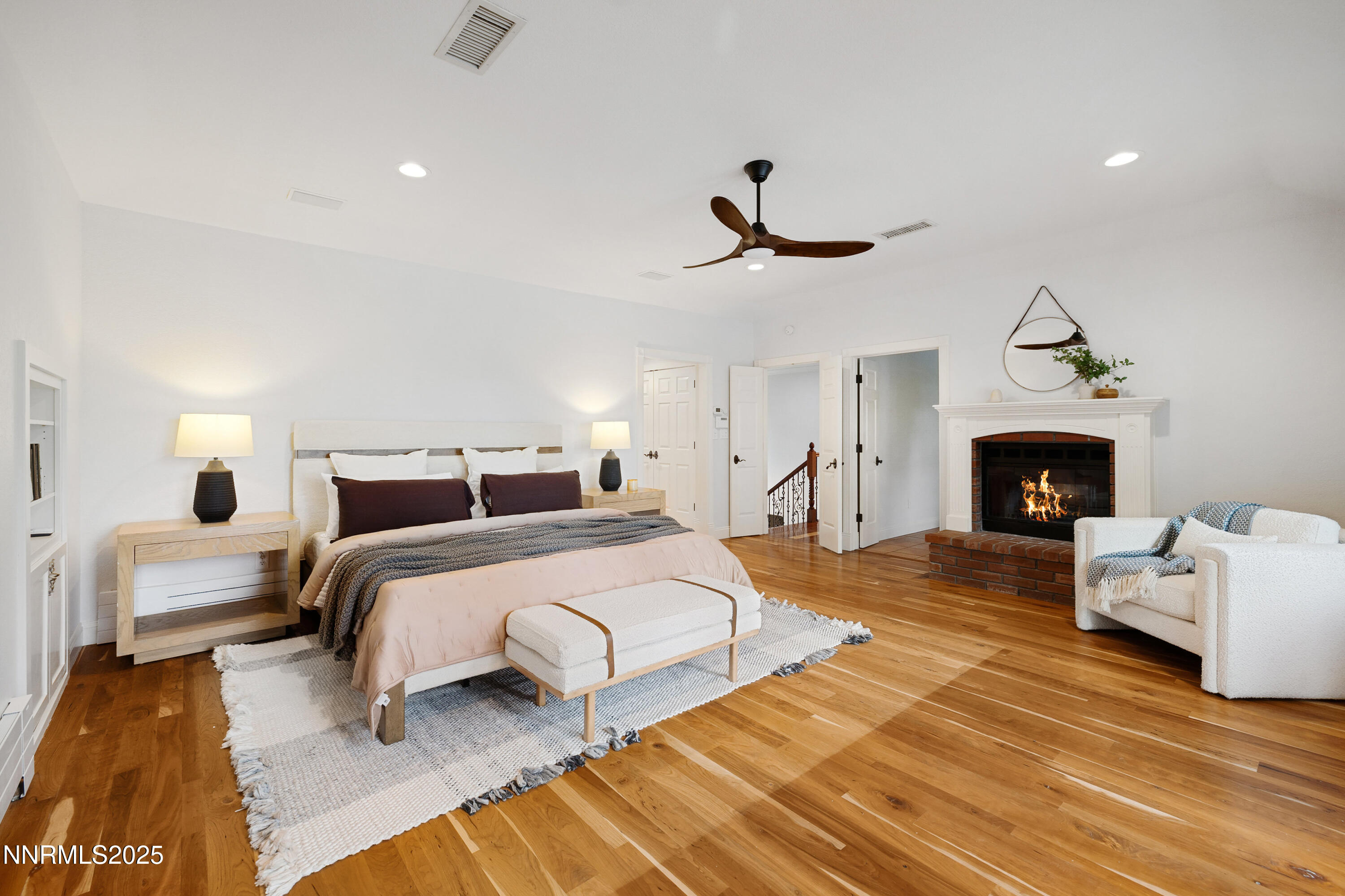 2230 Del Monte Lane