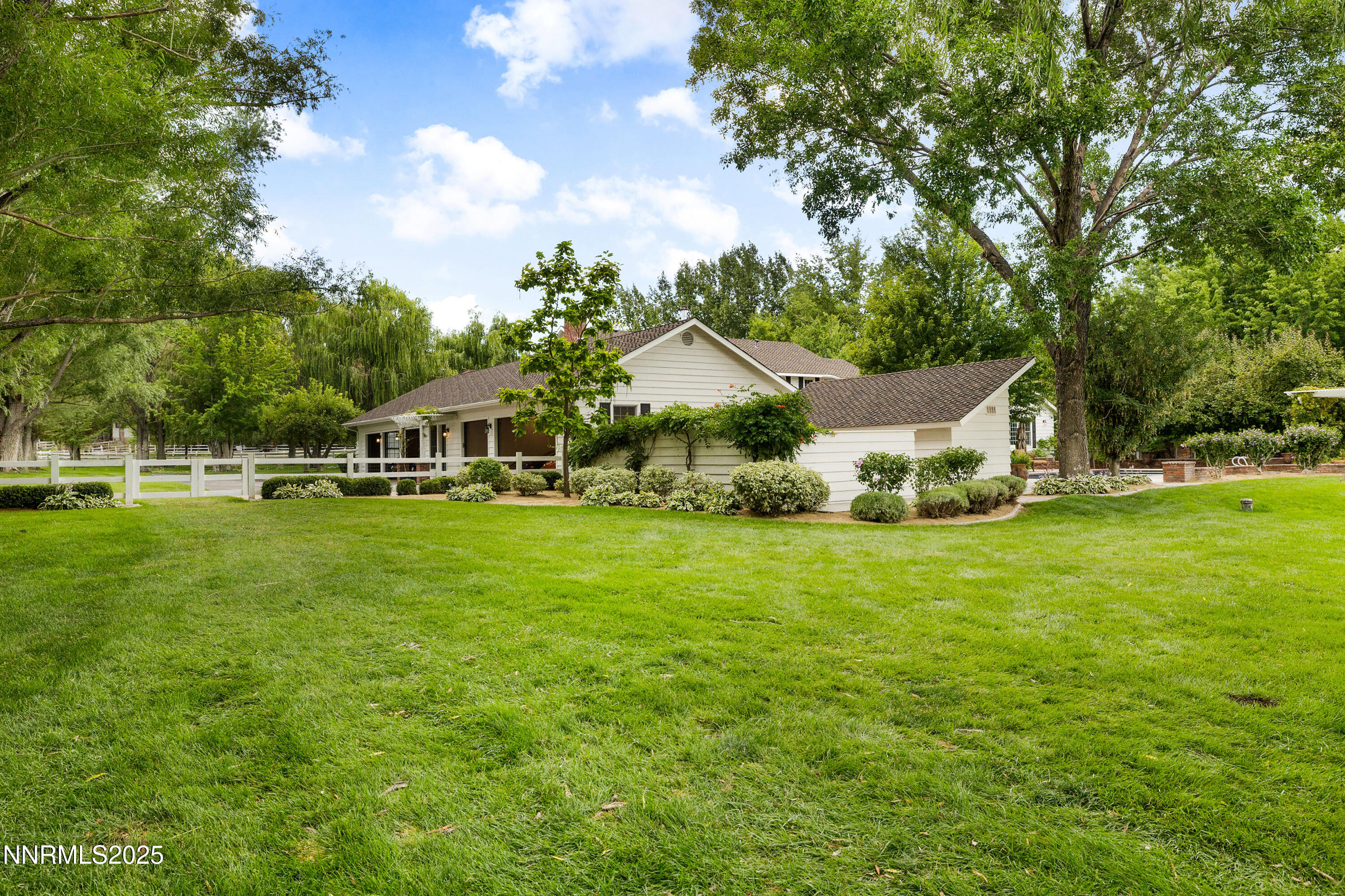 2230 Del Monte Lane