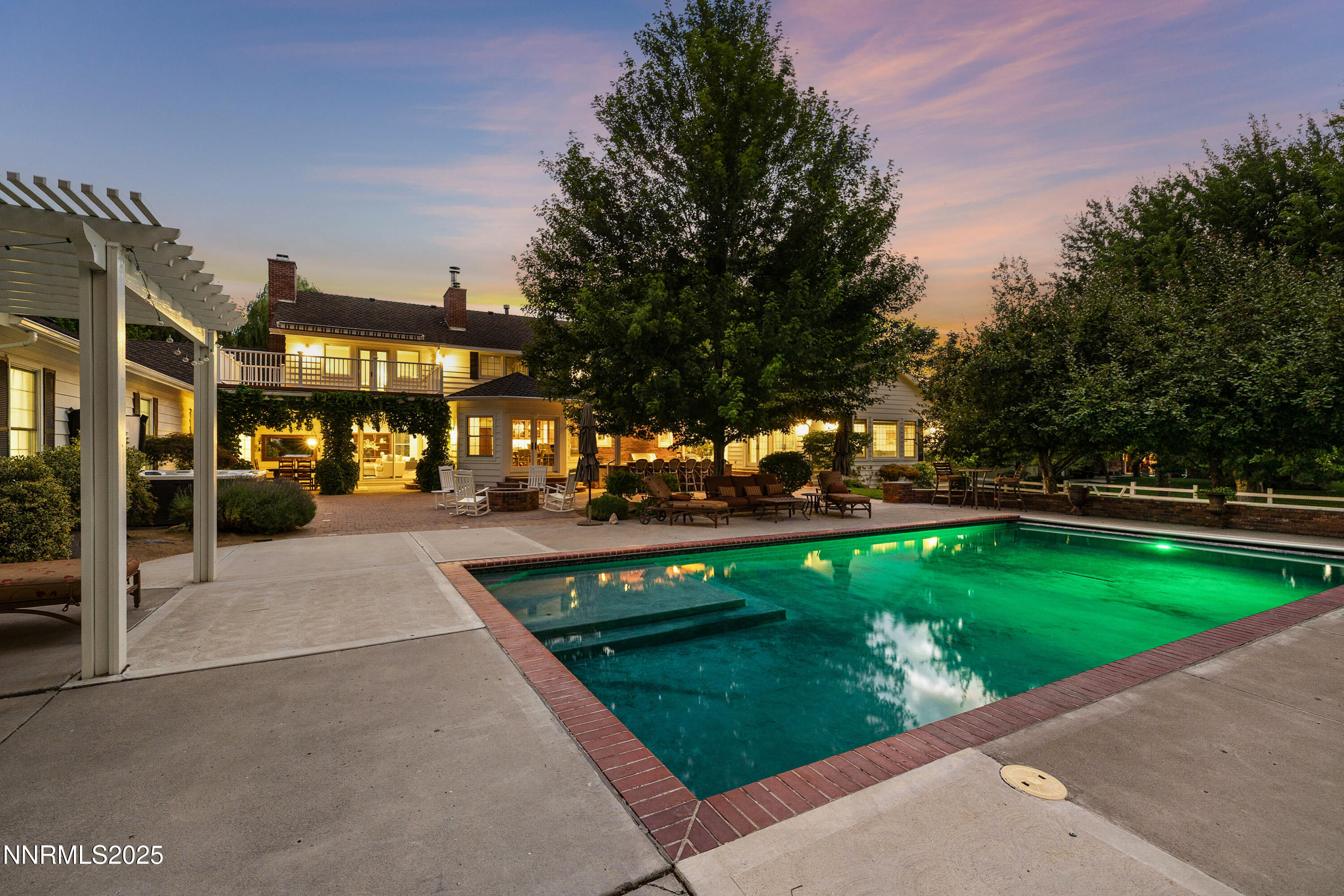 2230 Del Monte Lane