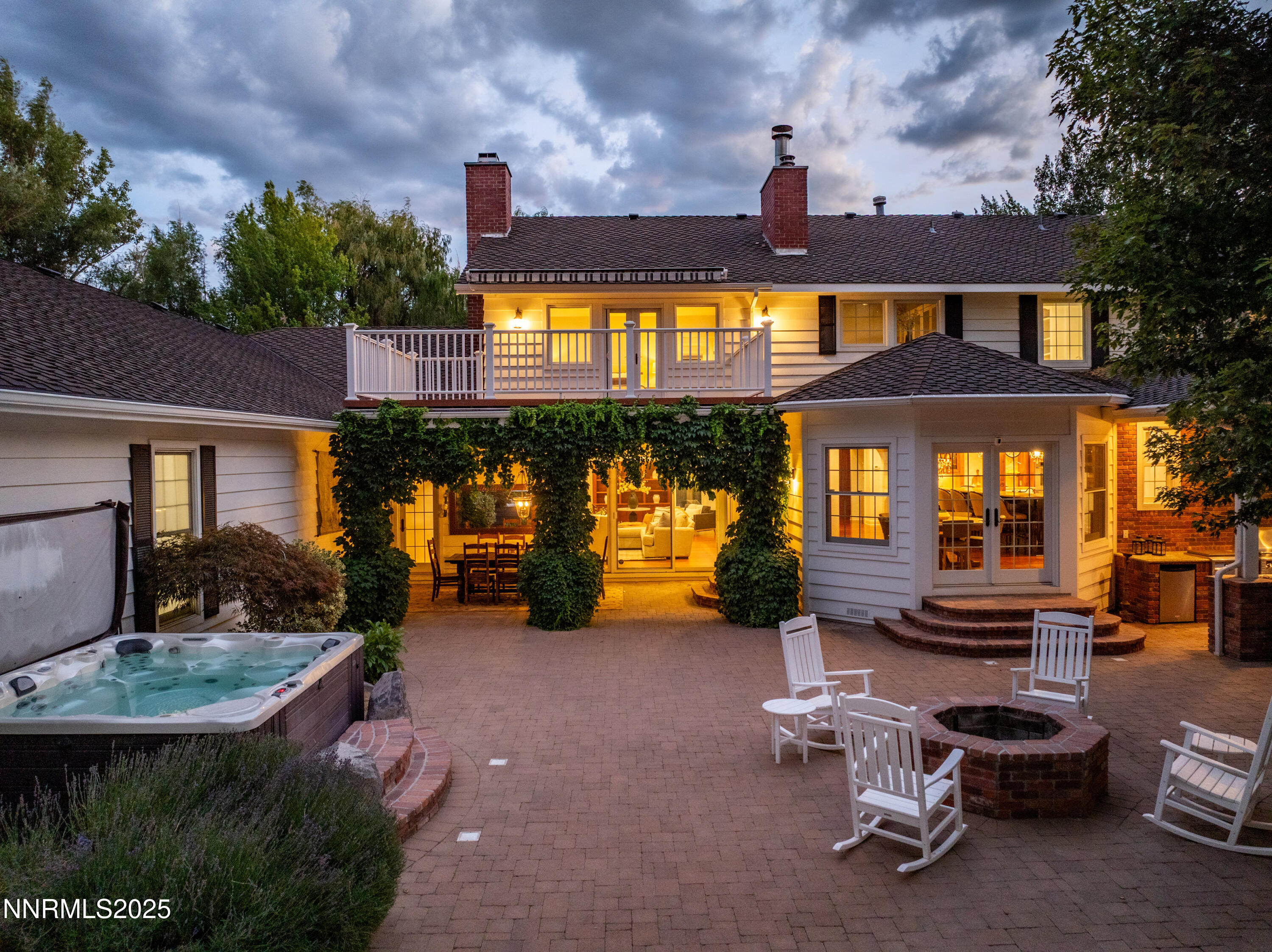 2230 Del Monte Lane