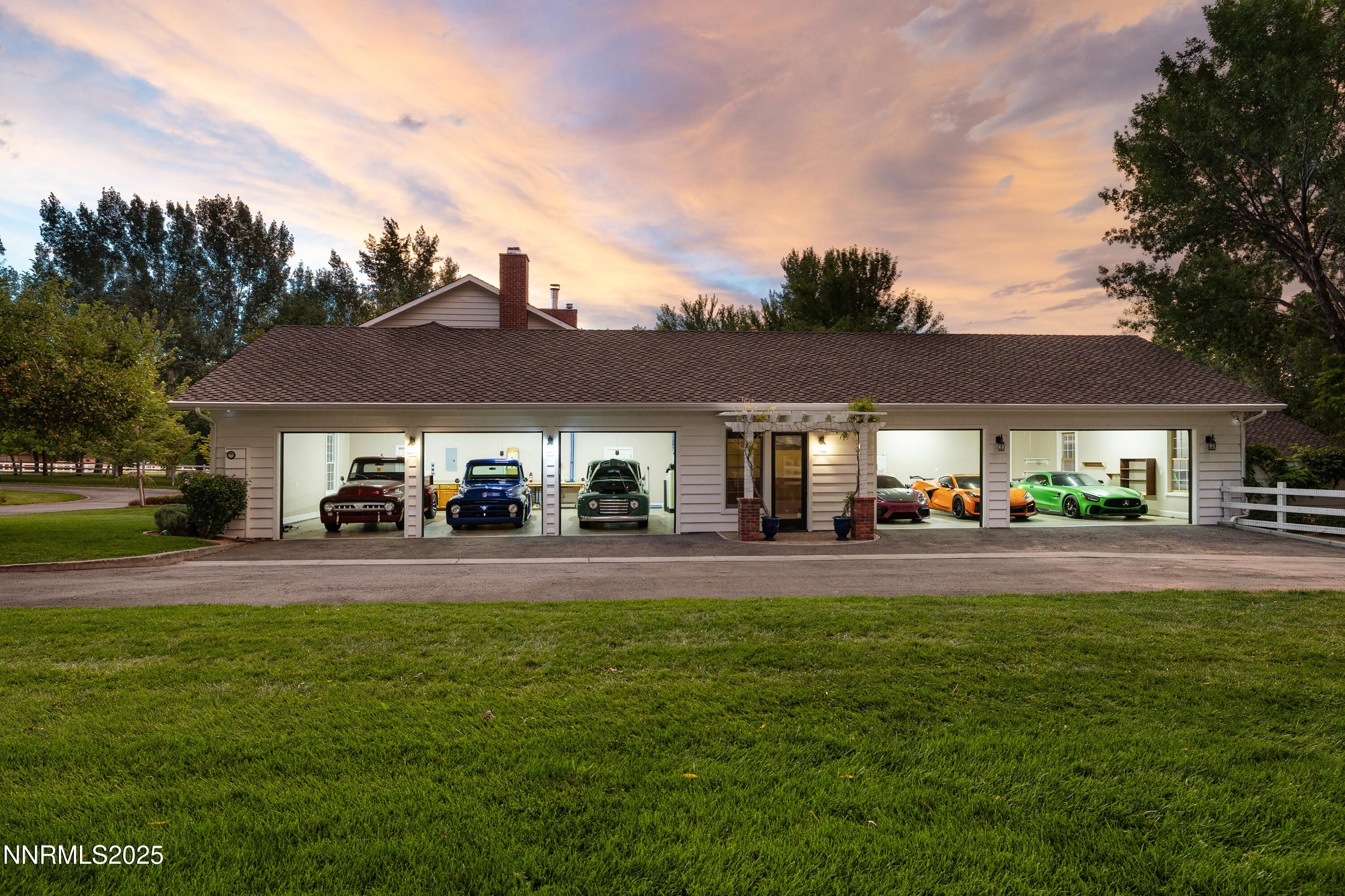 2230 Del Monte Lane