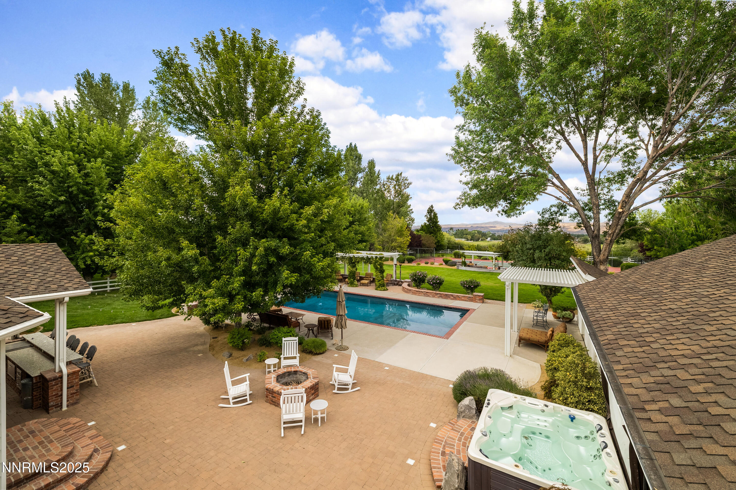 2230 Del Monte Lane