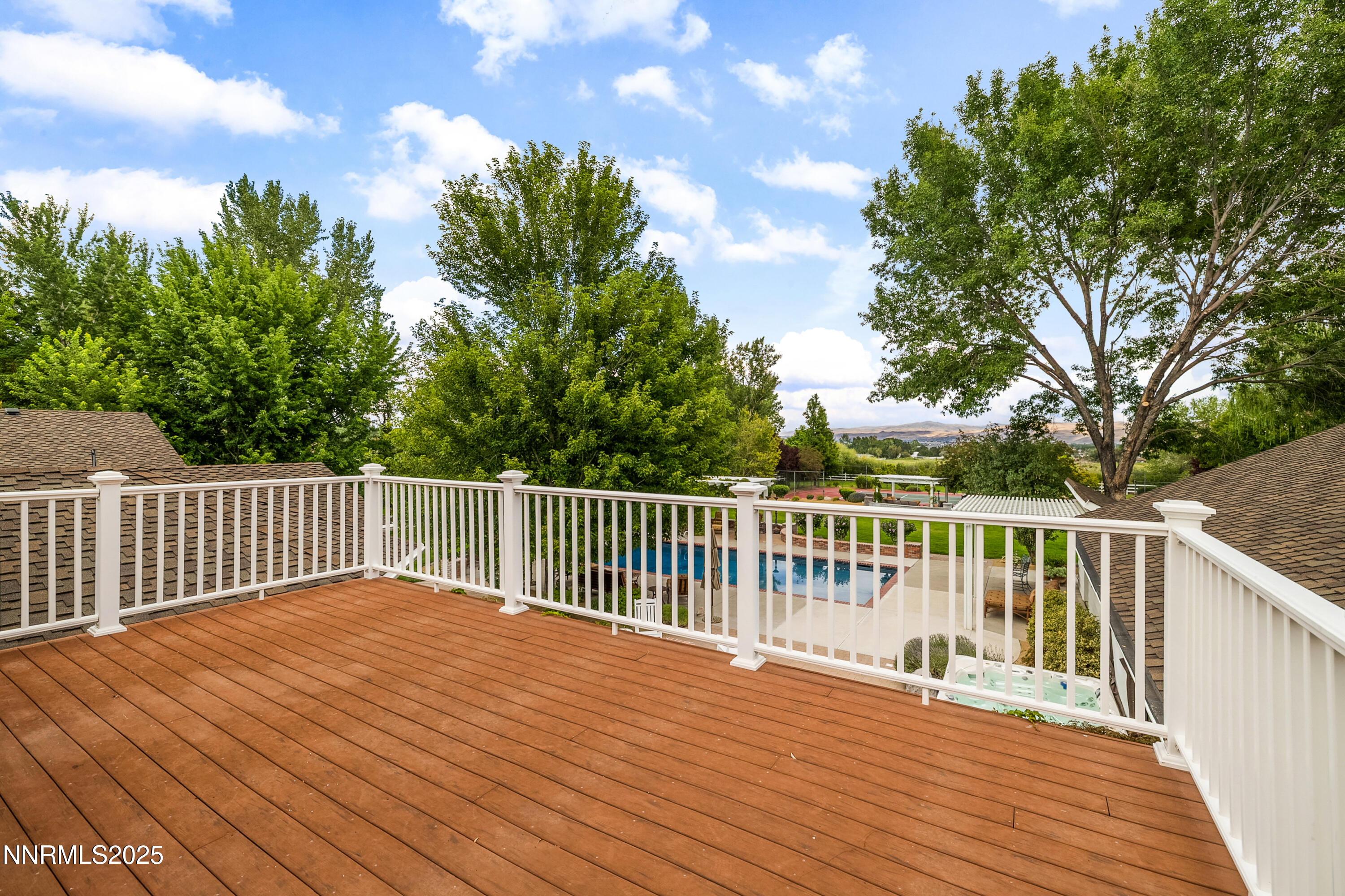 2230 Del Monte Lane