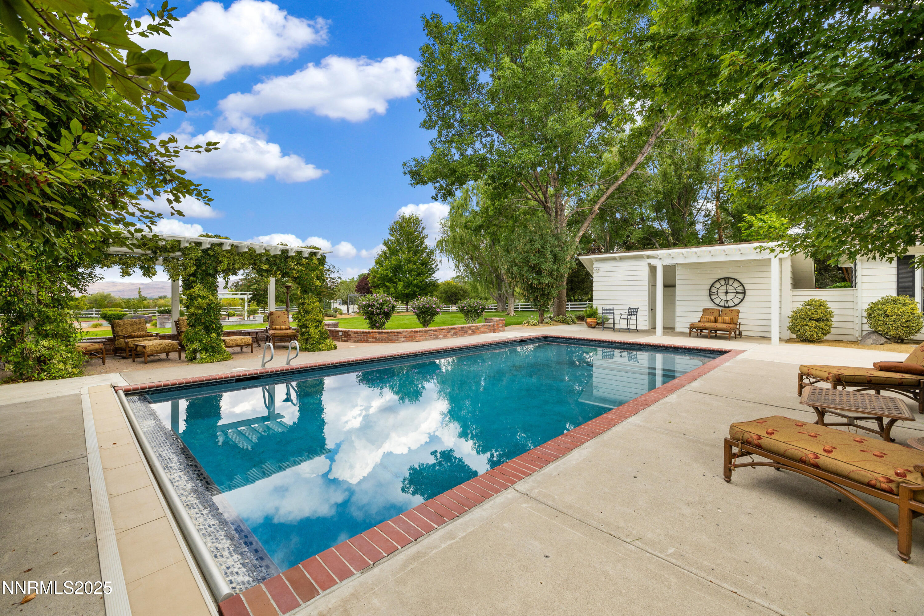 2230 Del Monte Lane