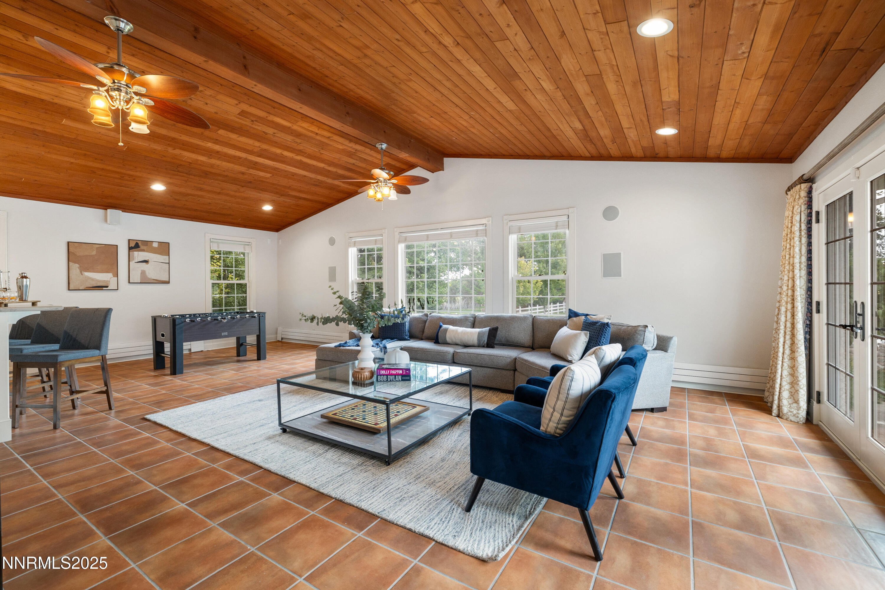 2230 Del Monte Lane