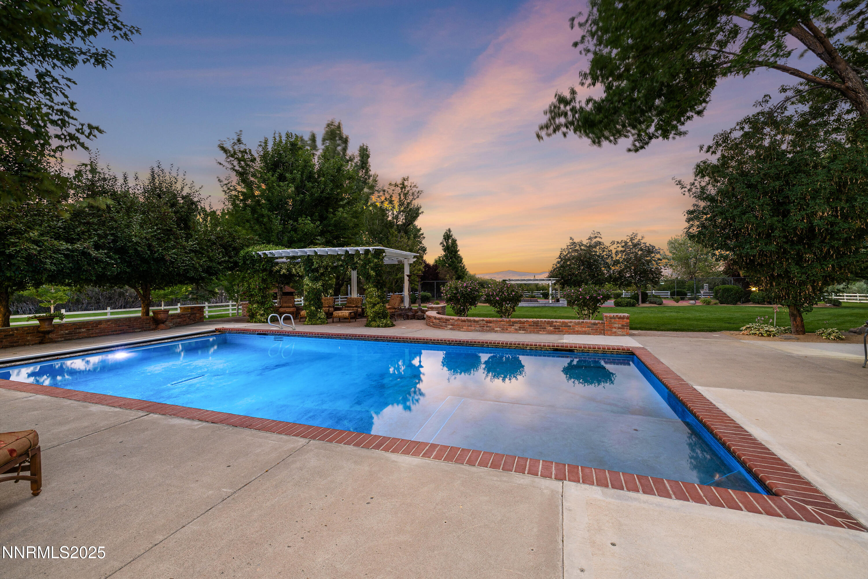 2230 Del Monte Lane