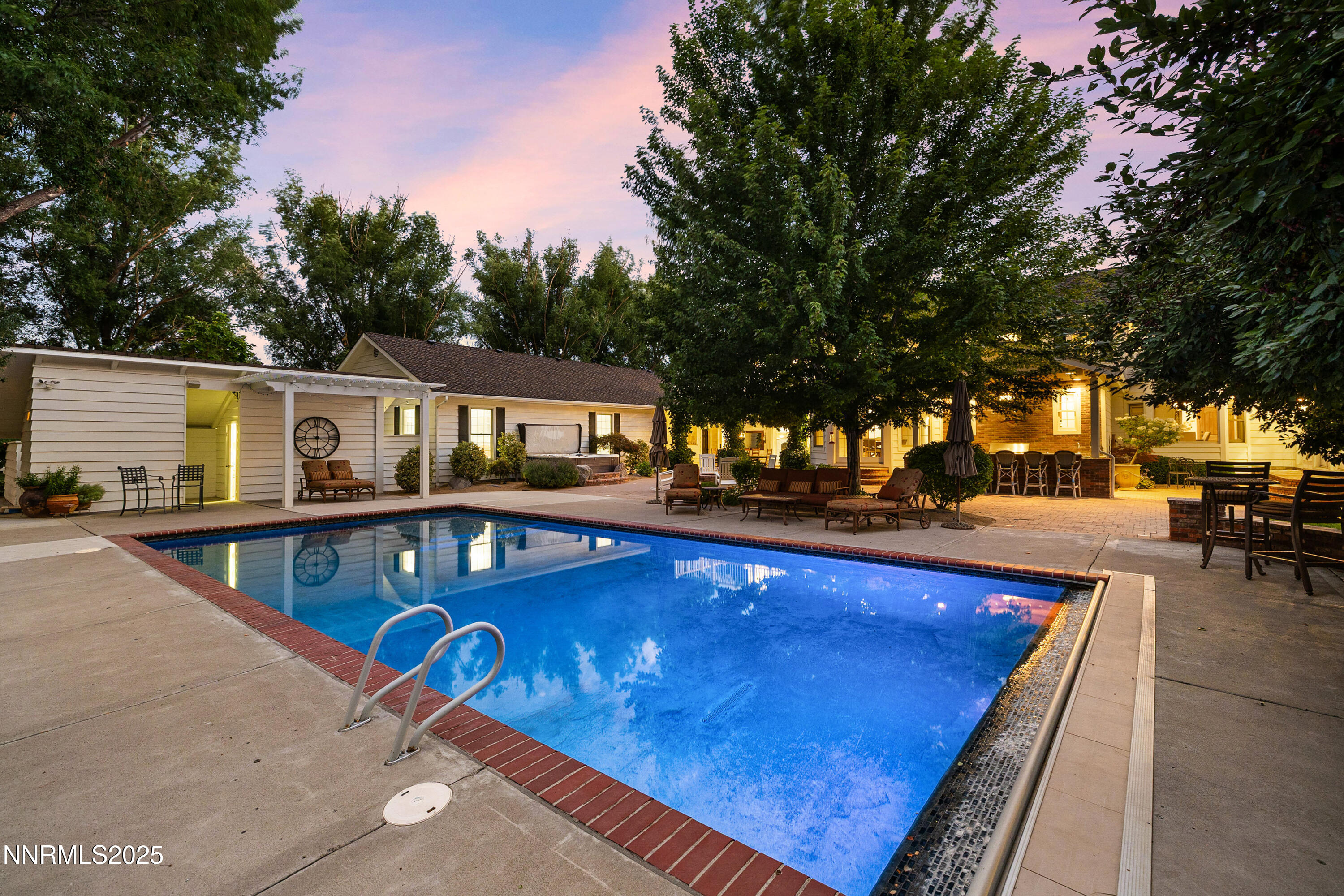 2230 Del Monte Lane