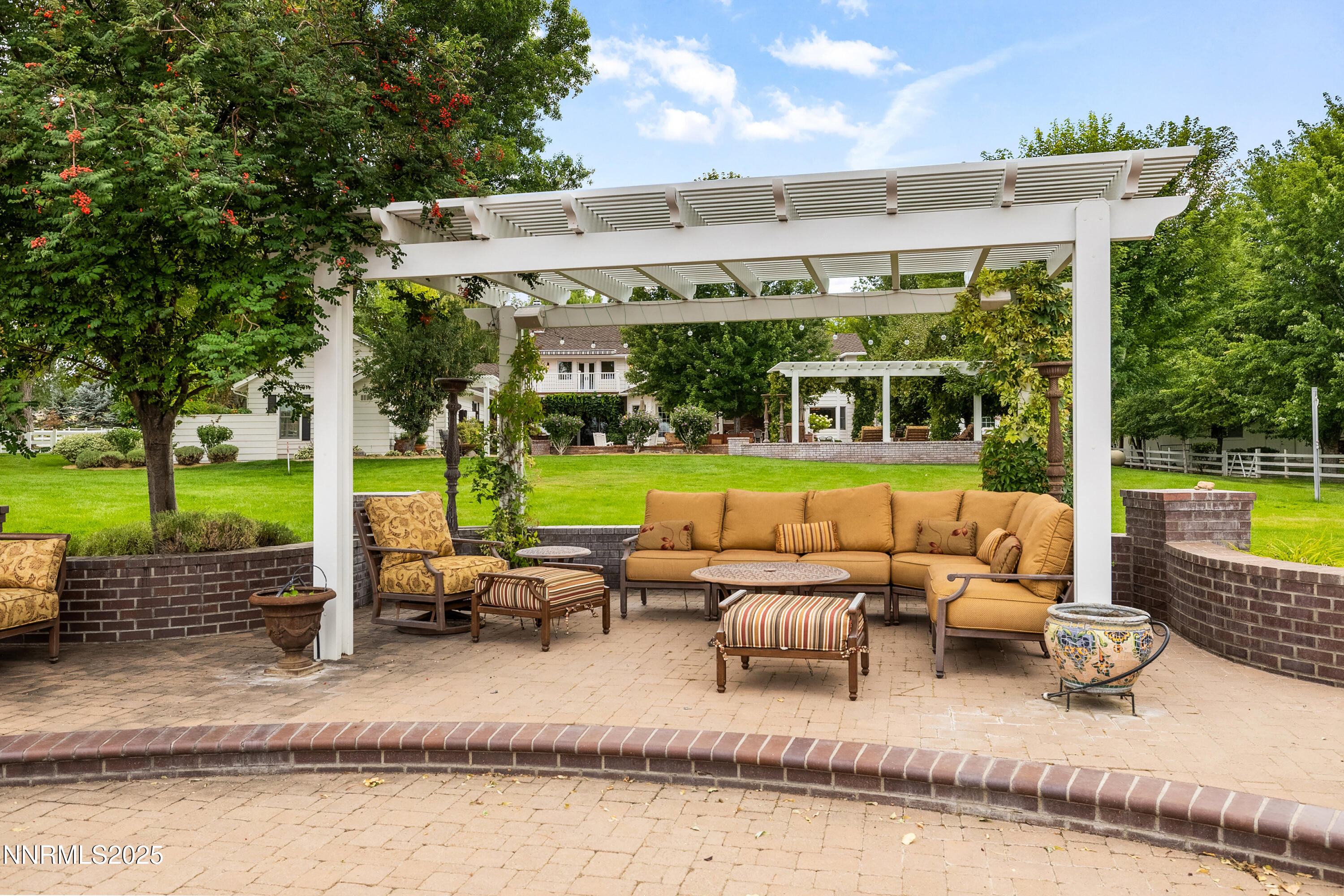 2230 Del Monte Lane