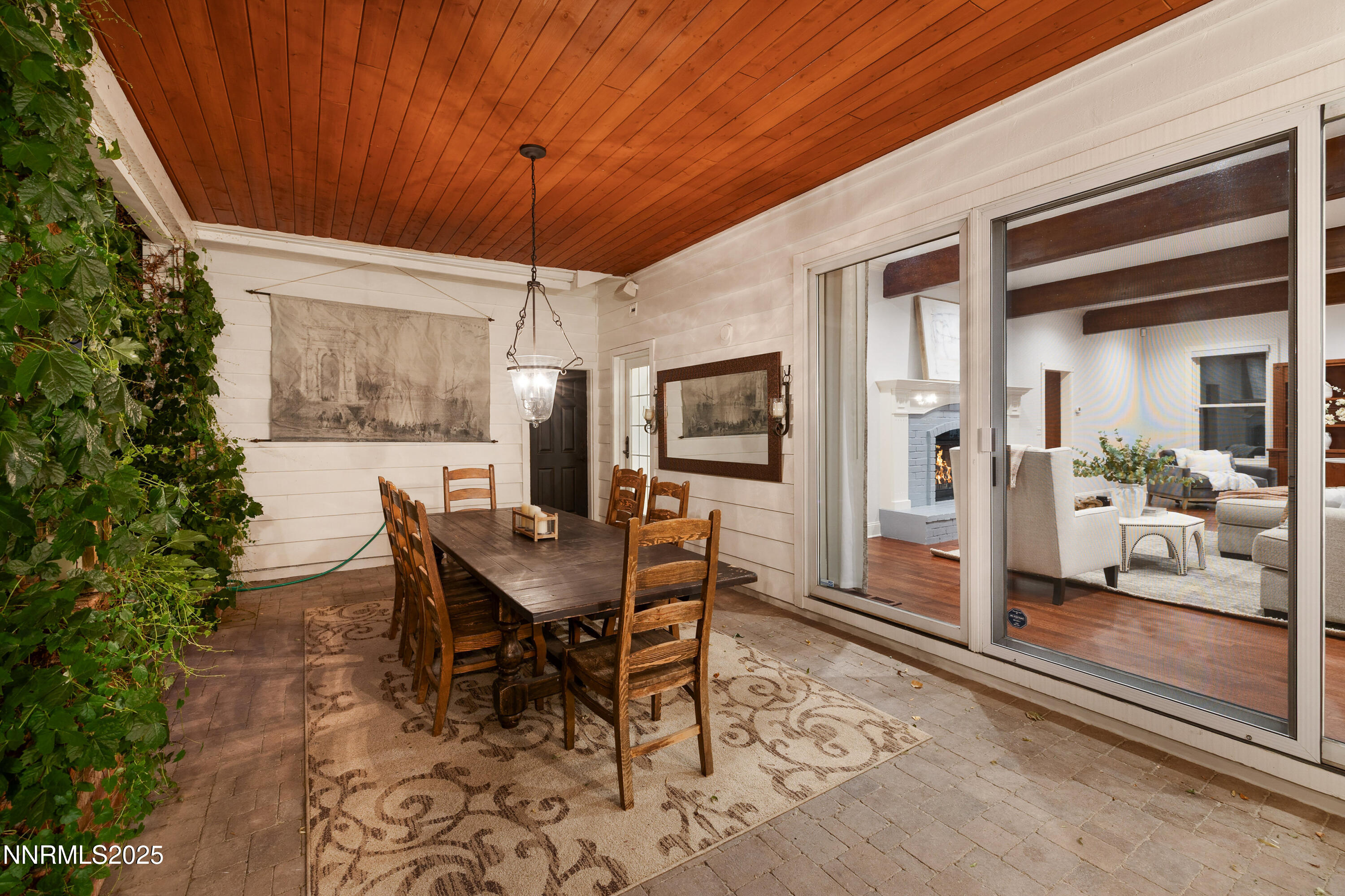 2230 Del Monte Lane