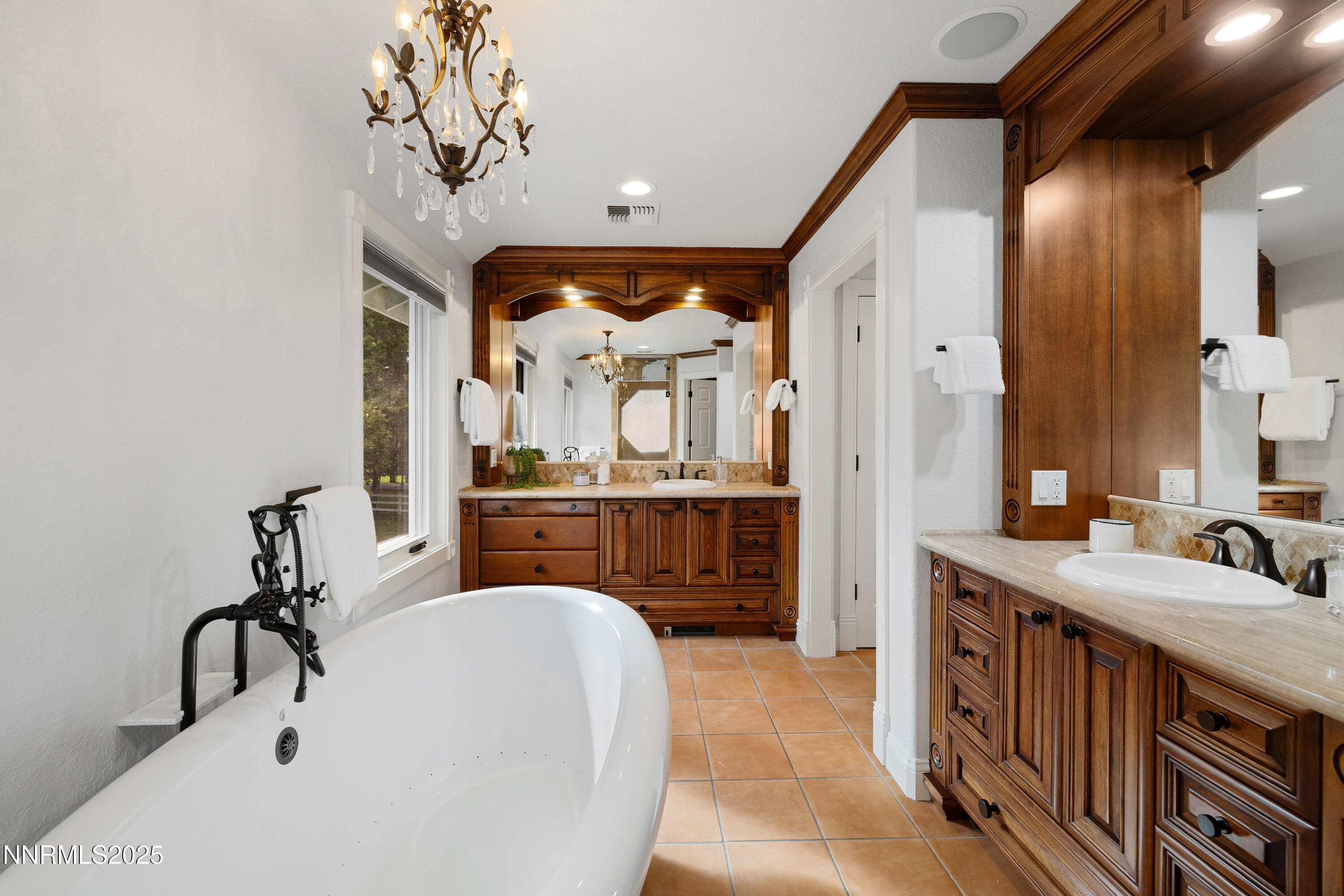 2230 Del Monte Lane