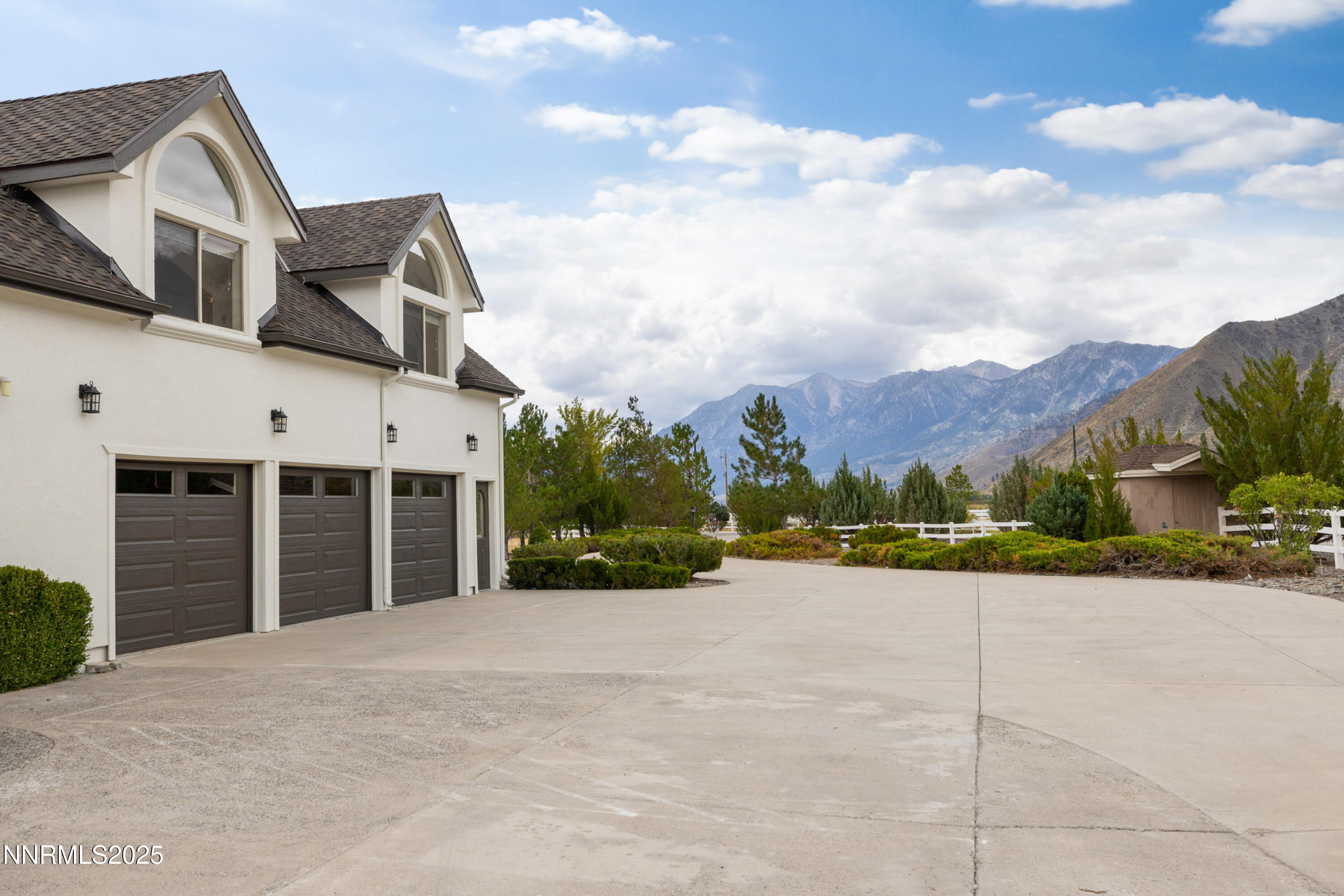 370 Genoa Lane