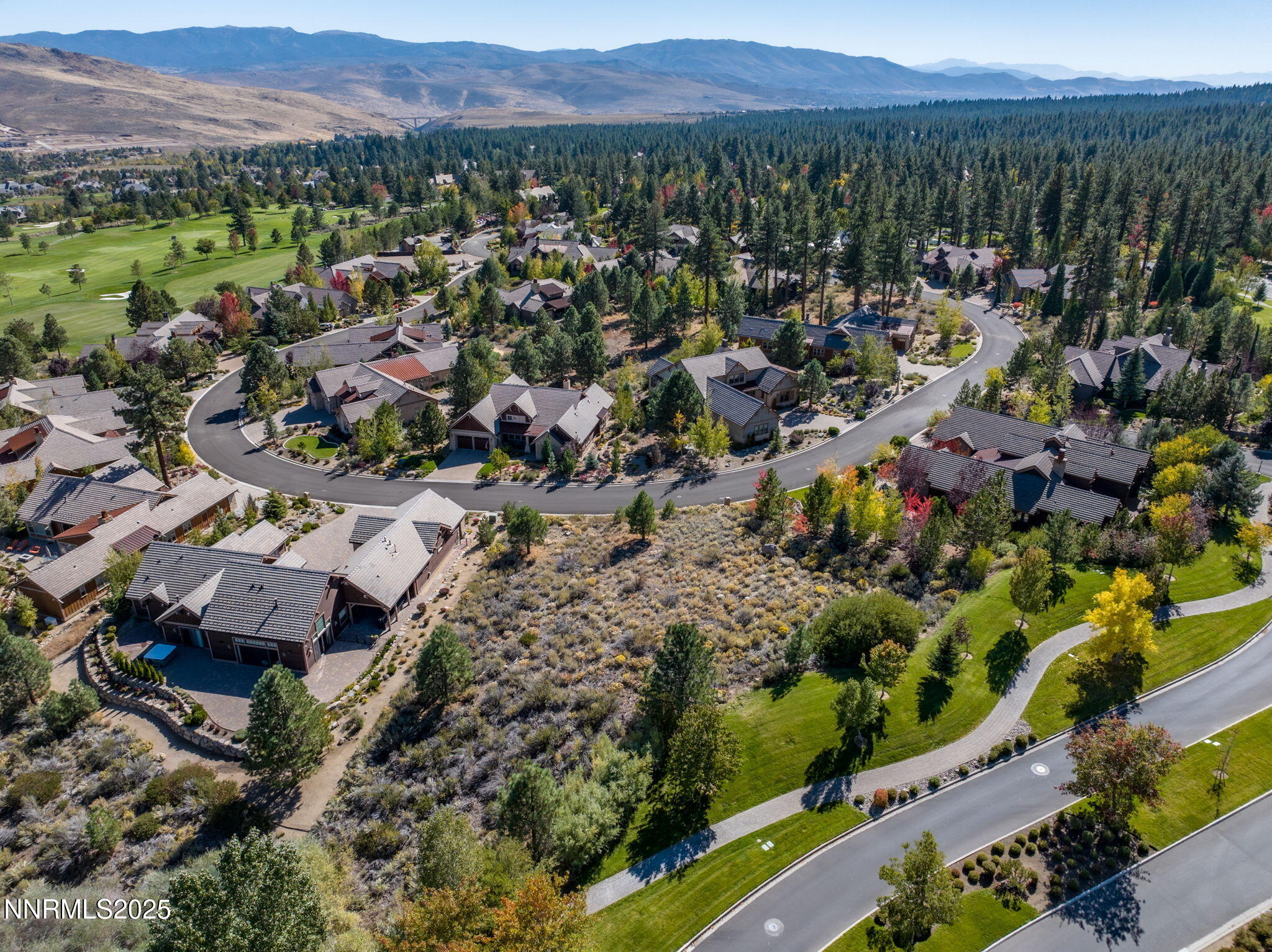 5685 Alpinista Circle