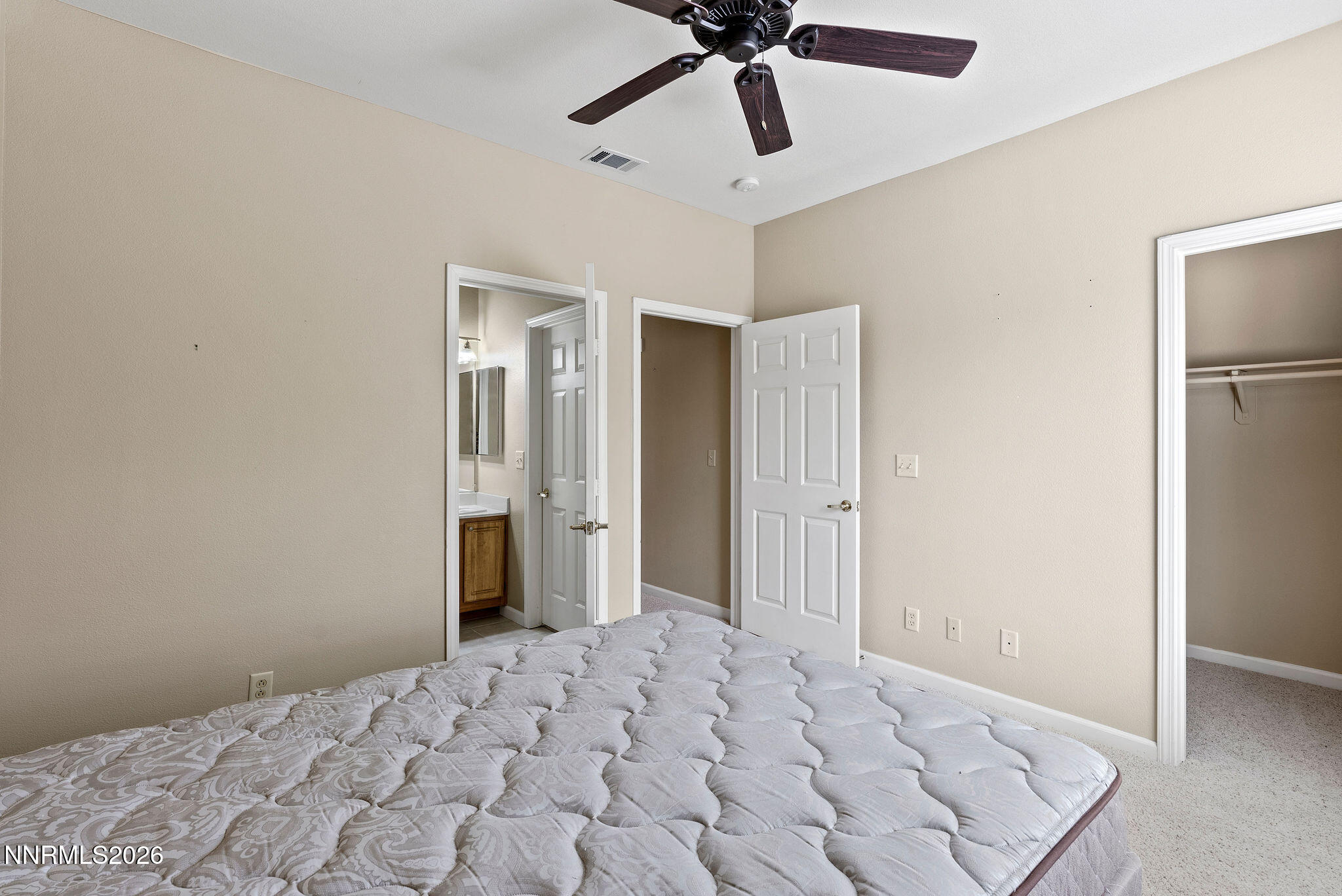 900 S Meadows Parkway APT 3424