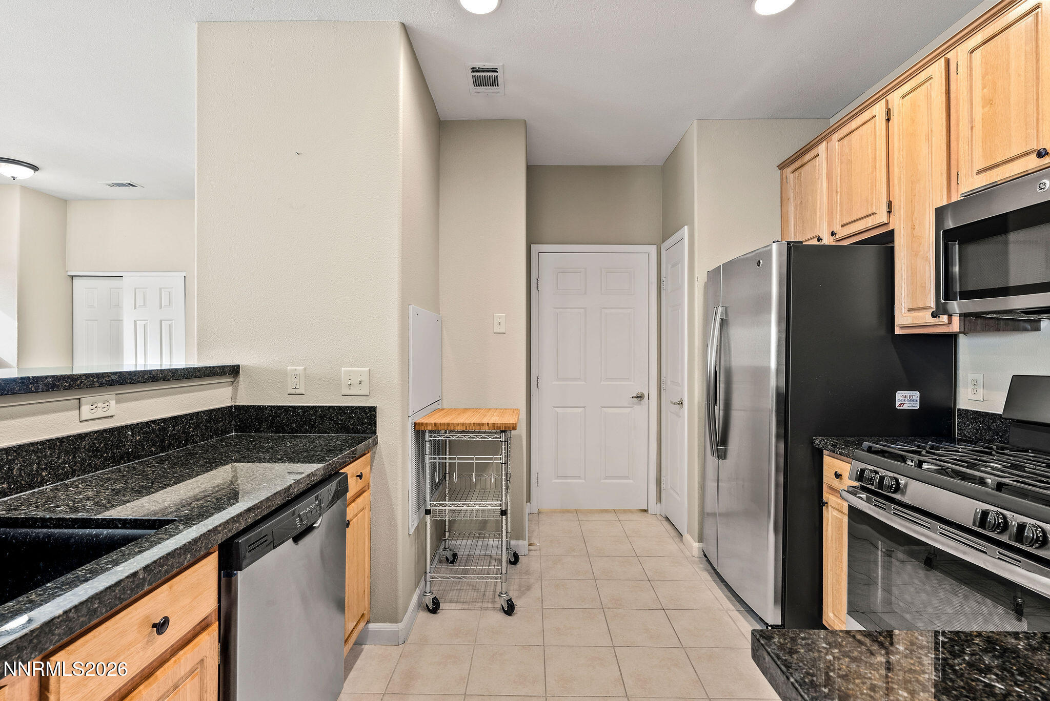 900 S Meadows Parkway APT 3424
