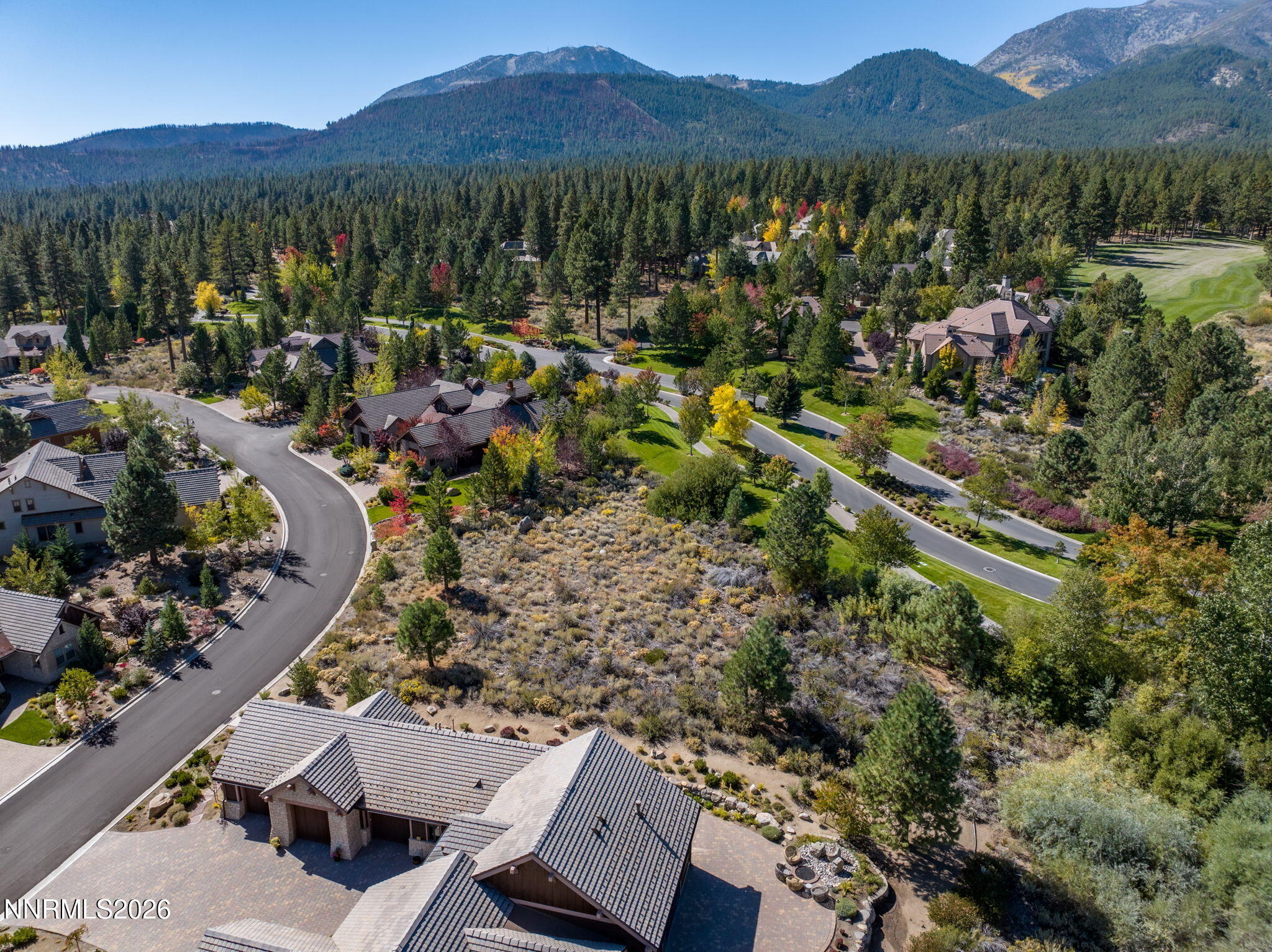 5685 Alpinista Circle