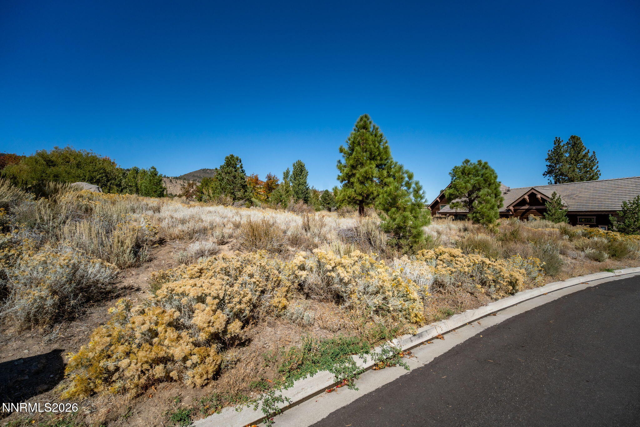 5685 Alpinista Circle