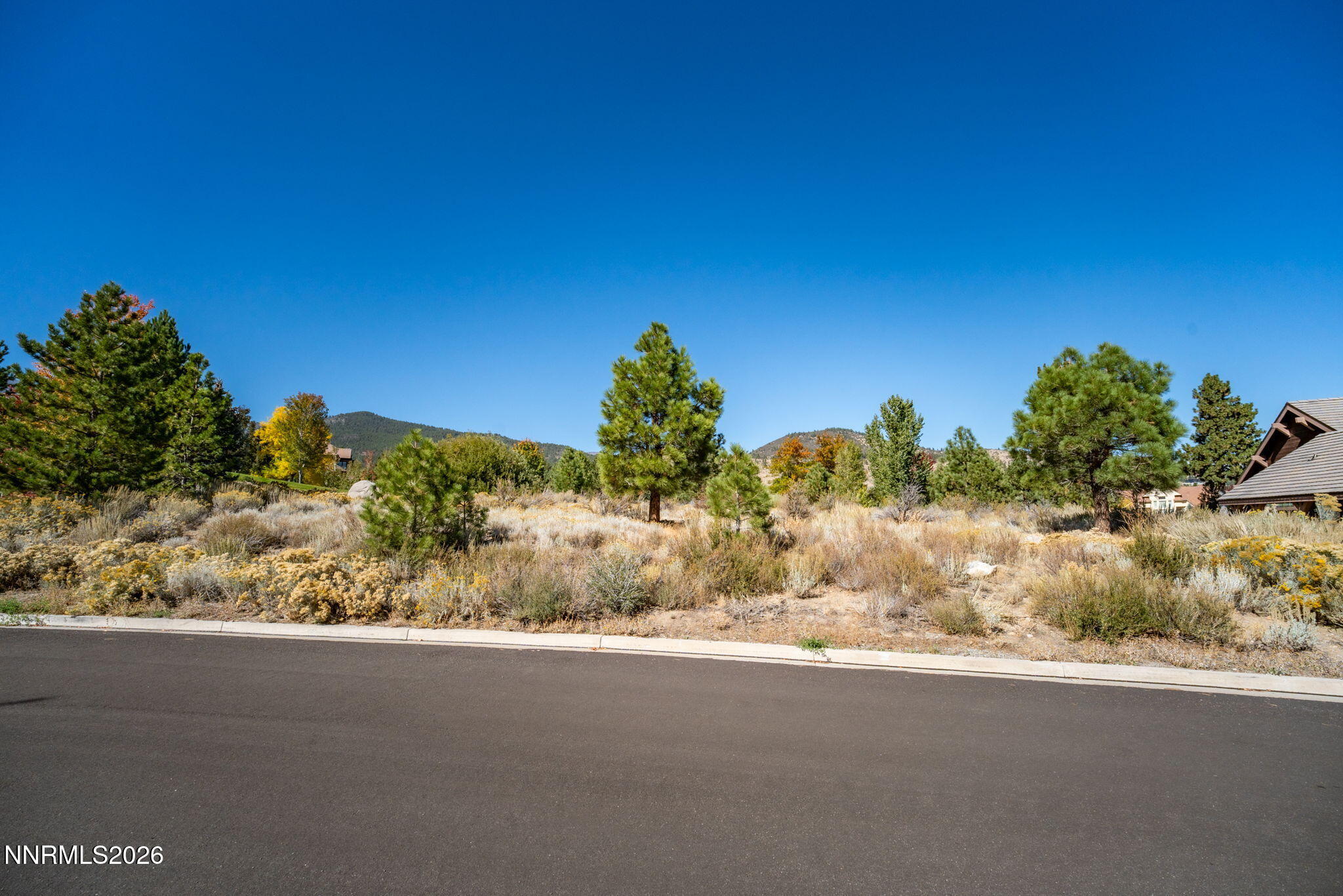 5685 Alpinista Circle