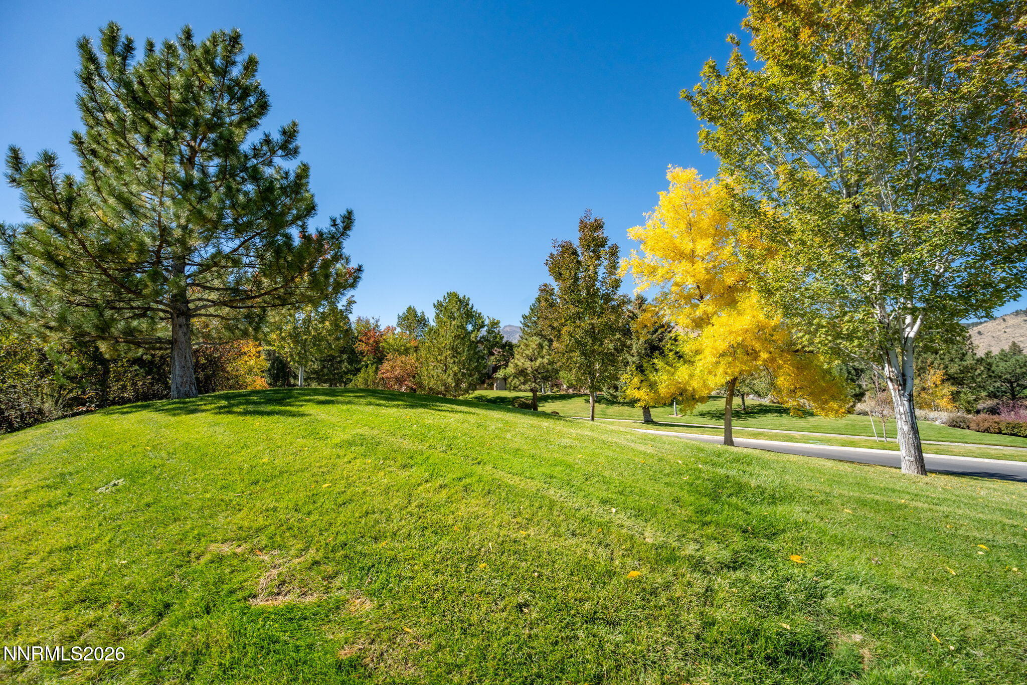 5685 Alpinista Circle