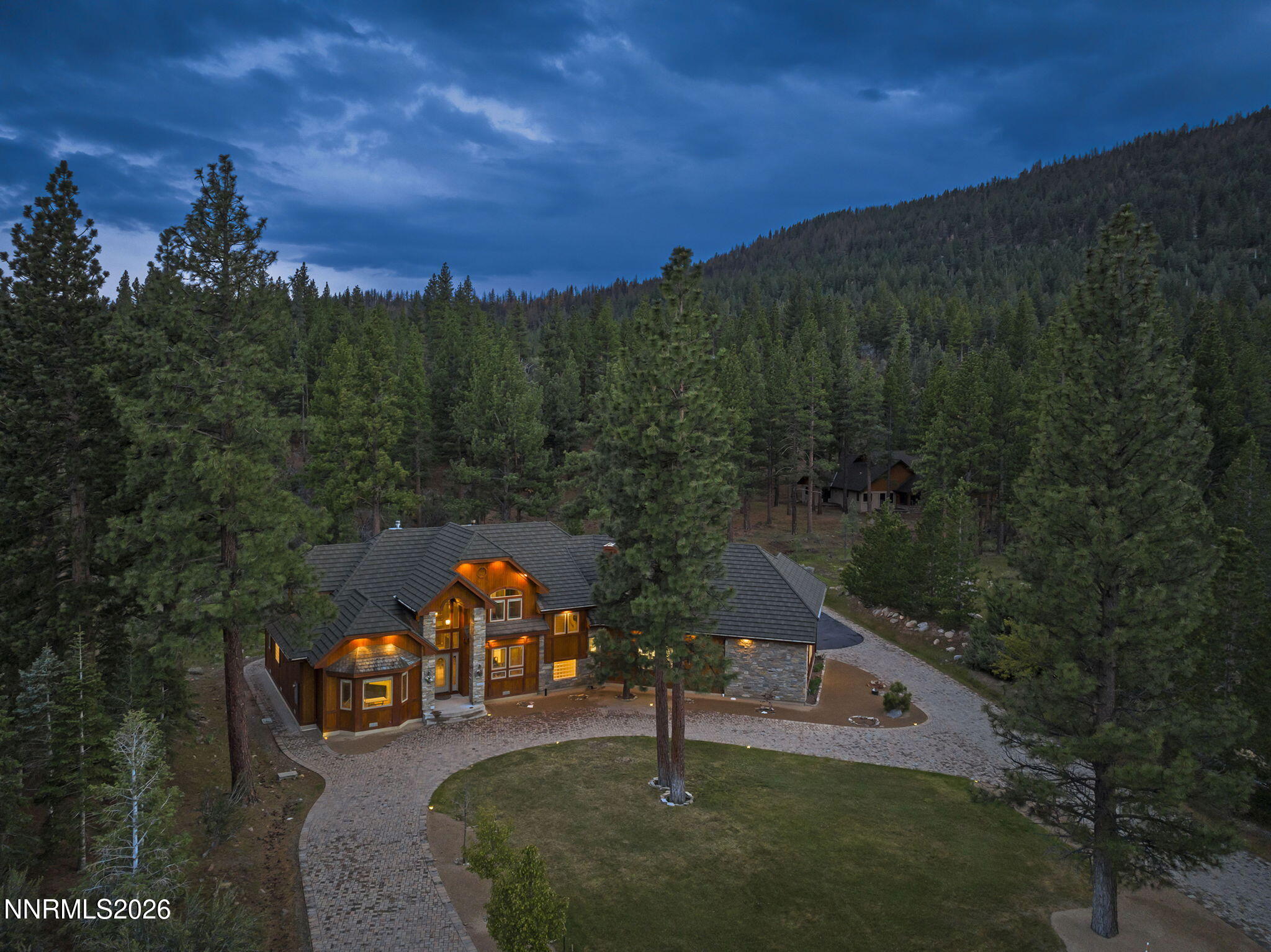 60 Yellow Pine Circle