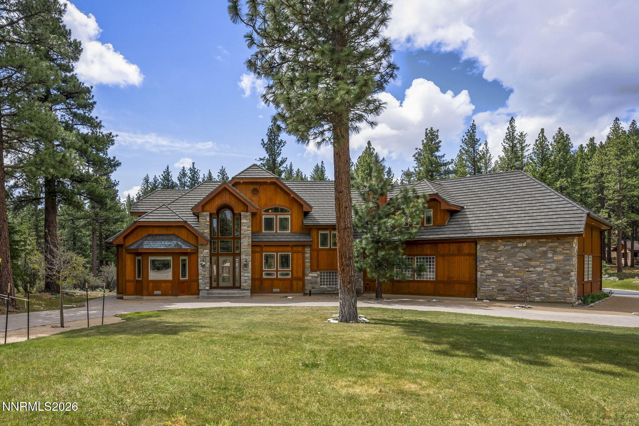 60 Yellow Pine Circle