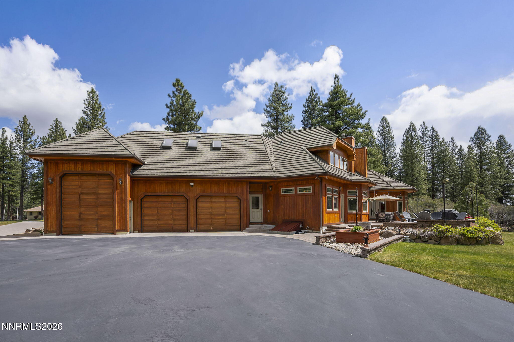 60 Yellow Pine Circle