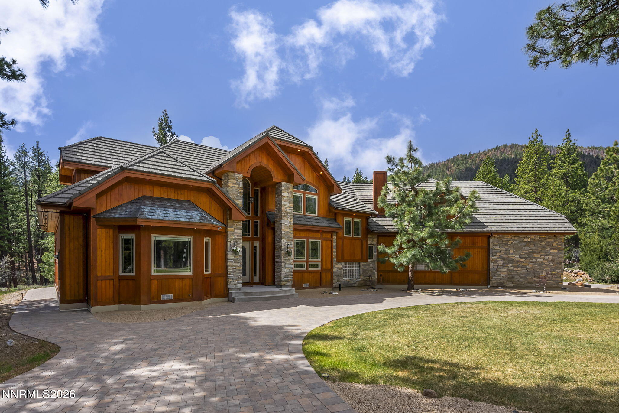 60 Yellow Pine Circle