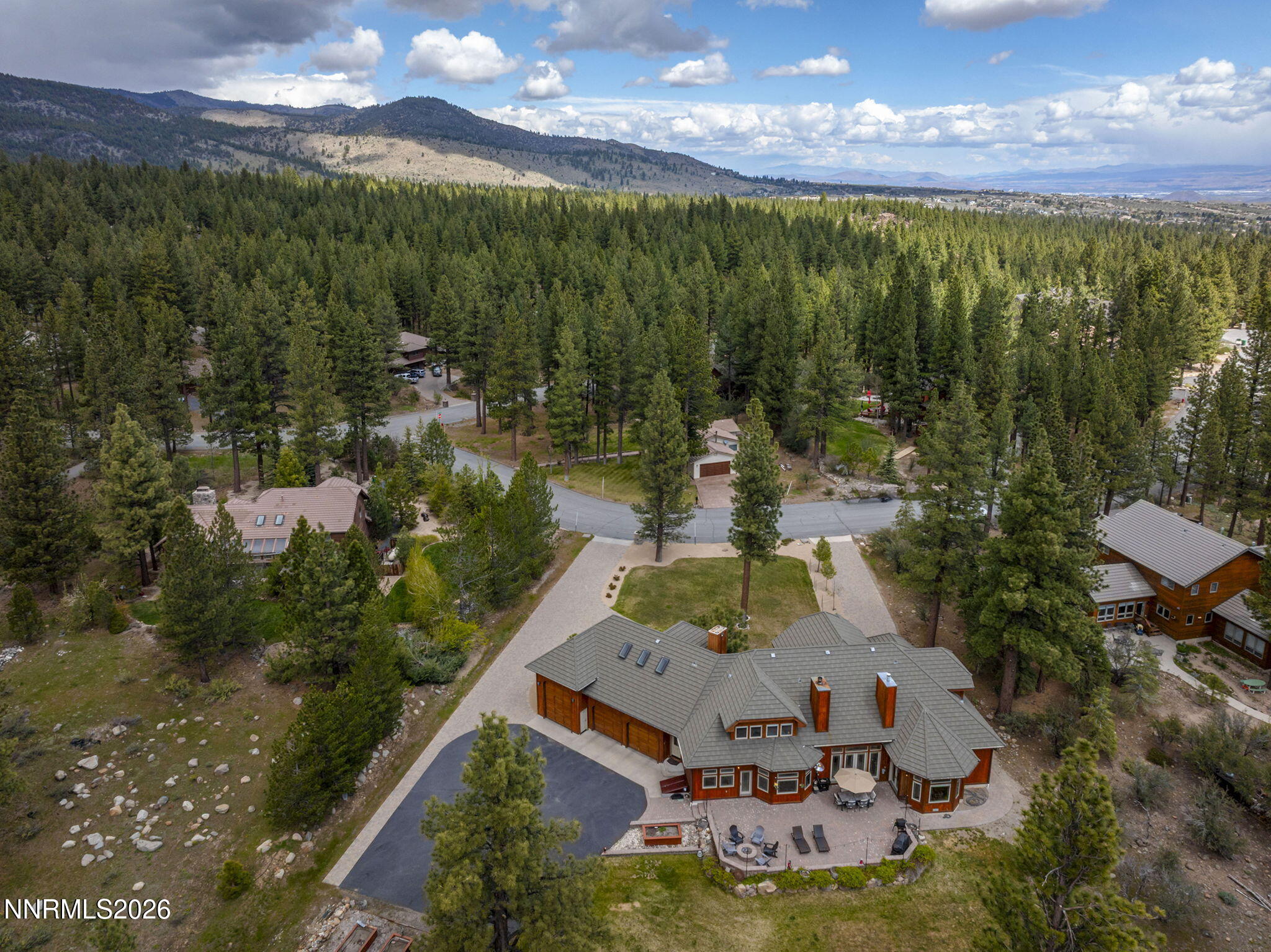 60 Yellow Pine Circle