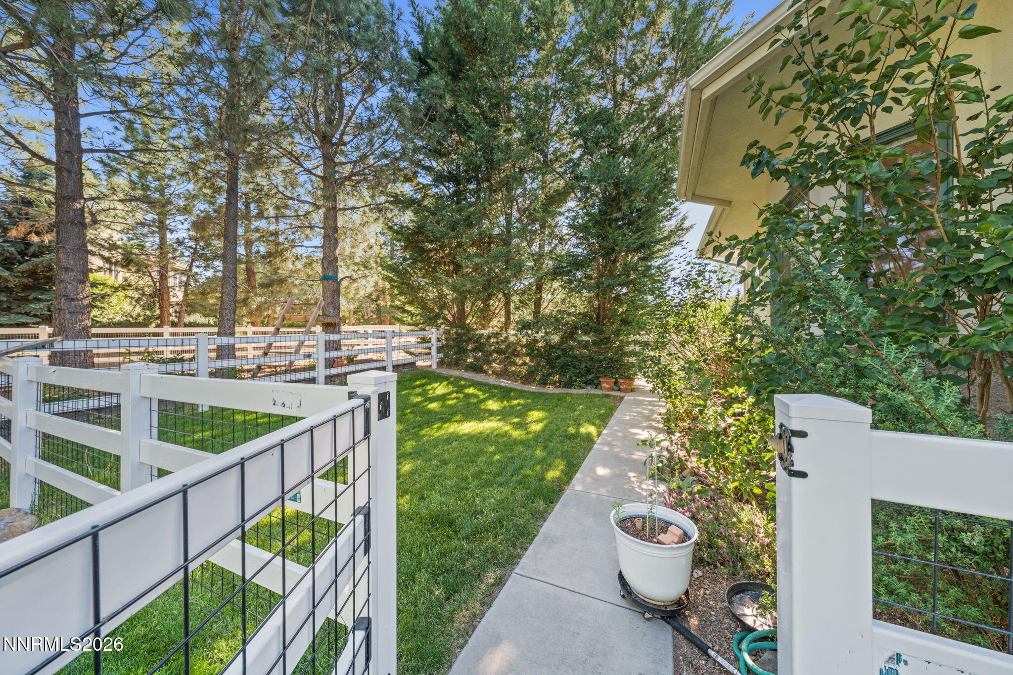 11130 Dixon Lane