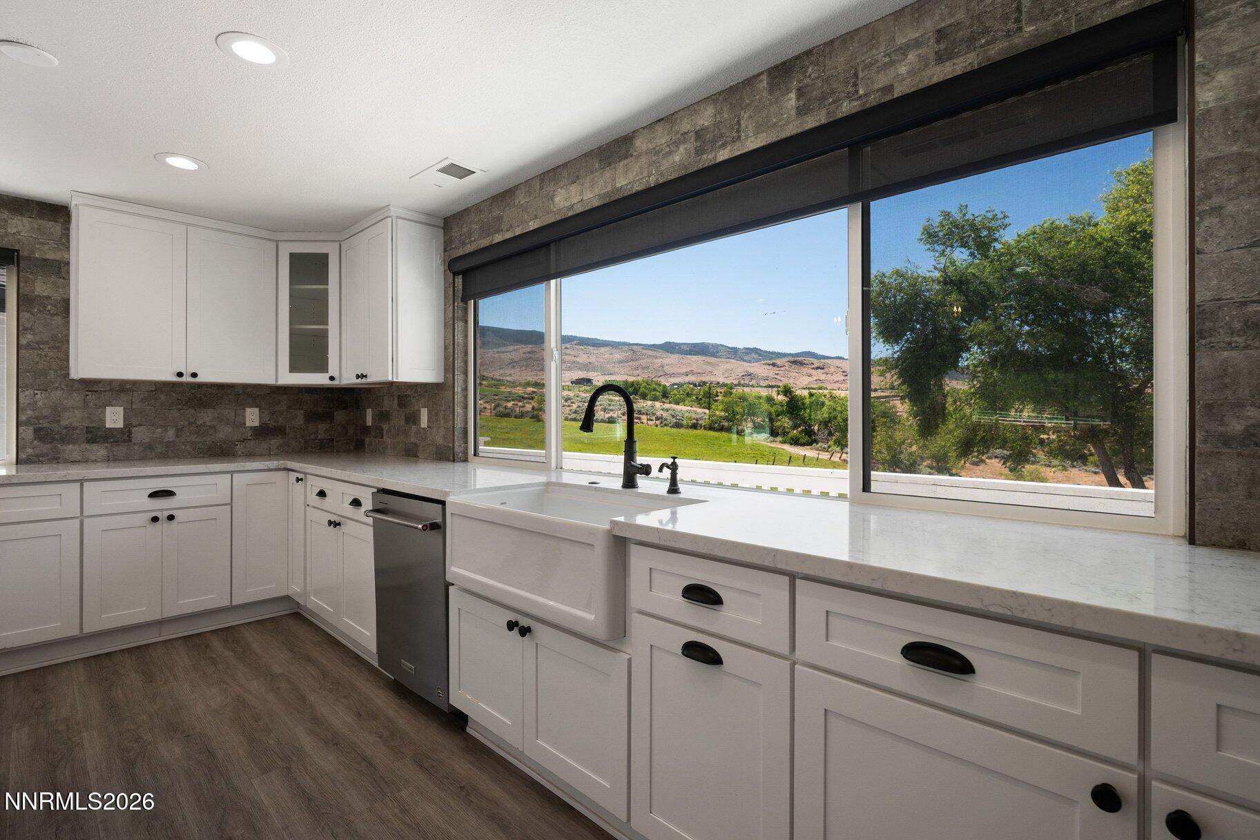 3855 Fairview Road